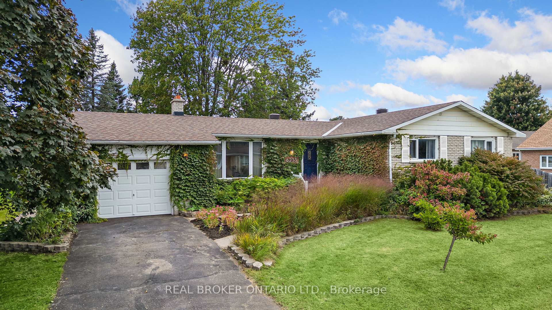 Photo 1 of 6233 Perth Street, Ottawa, Richmond — HOMEH