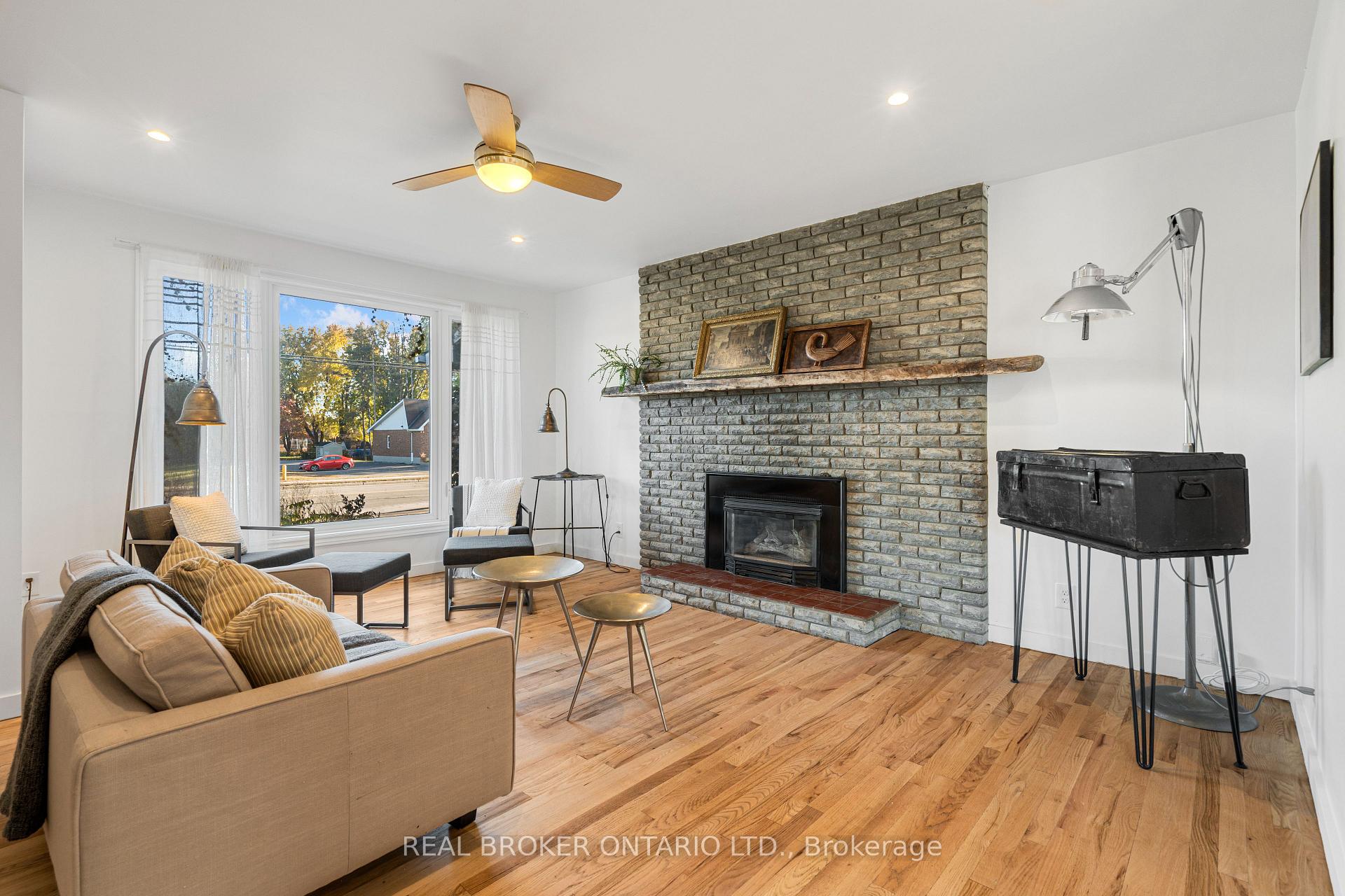 Photo 7 of 6233 Perth Street, Ottawa, Richmond — HOMEH