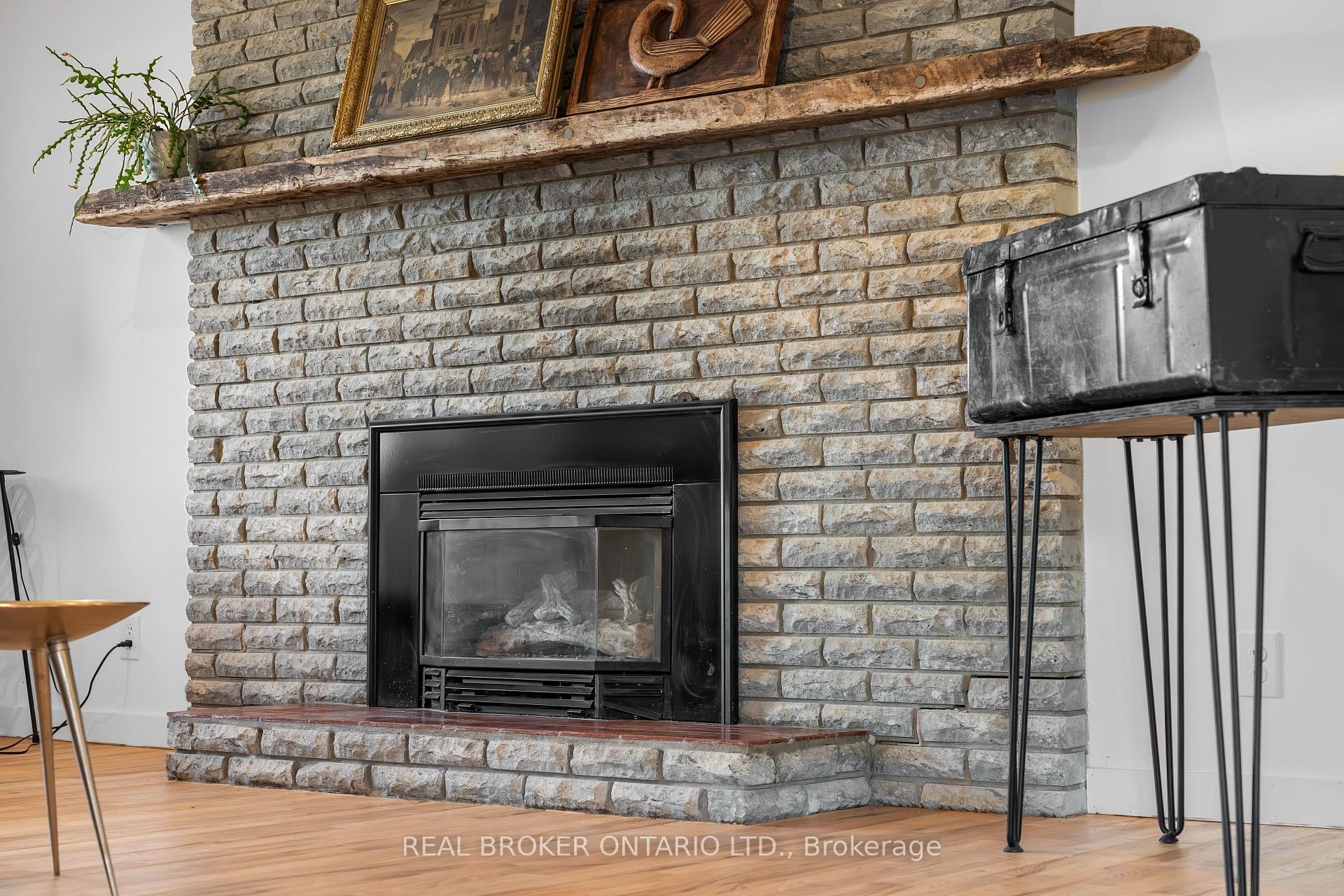 Photo 8 of 6233 Perth Street, Ottawa, Richmond — HOMEH