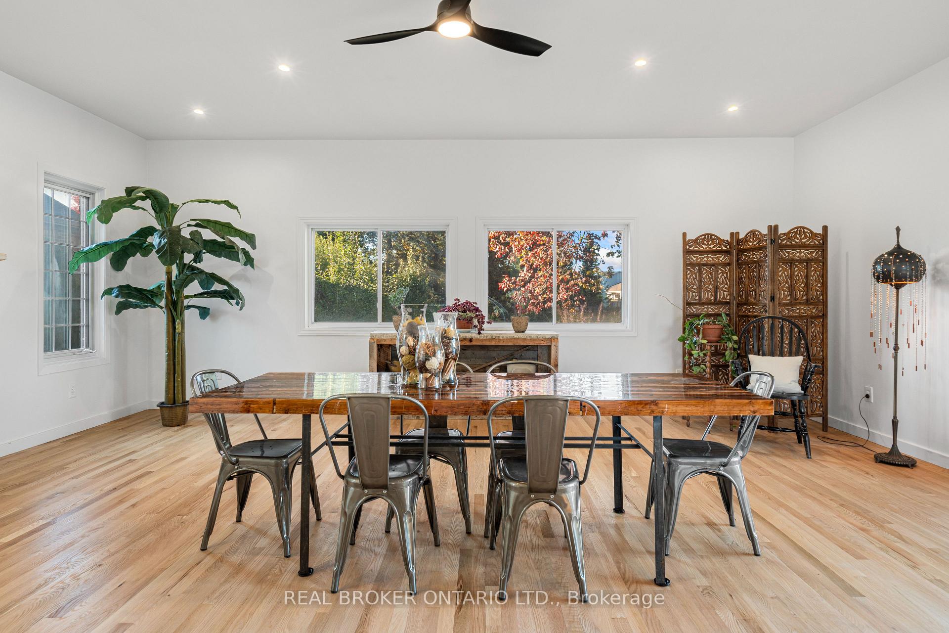 Photo 16 of 6233 Perth Street, Ottawa, Richmond — HOMEH