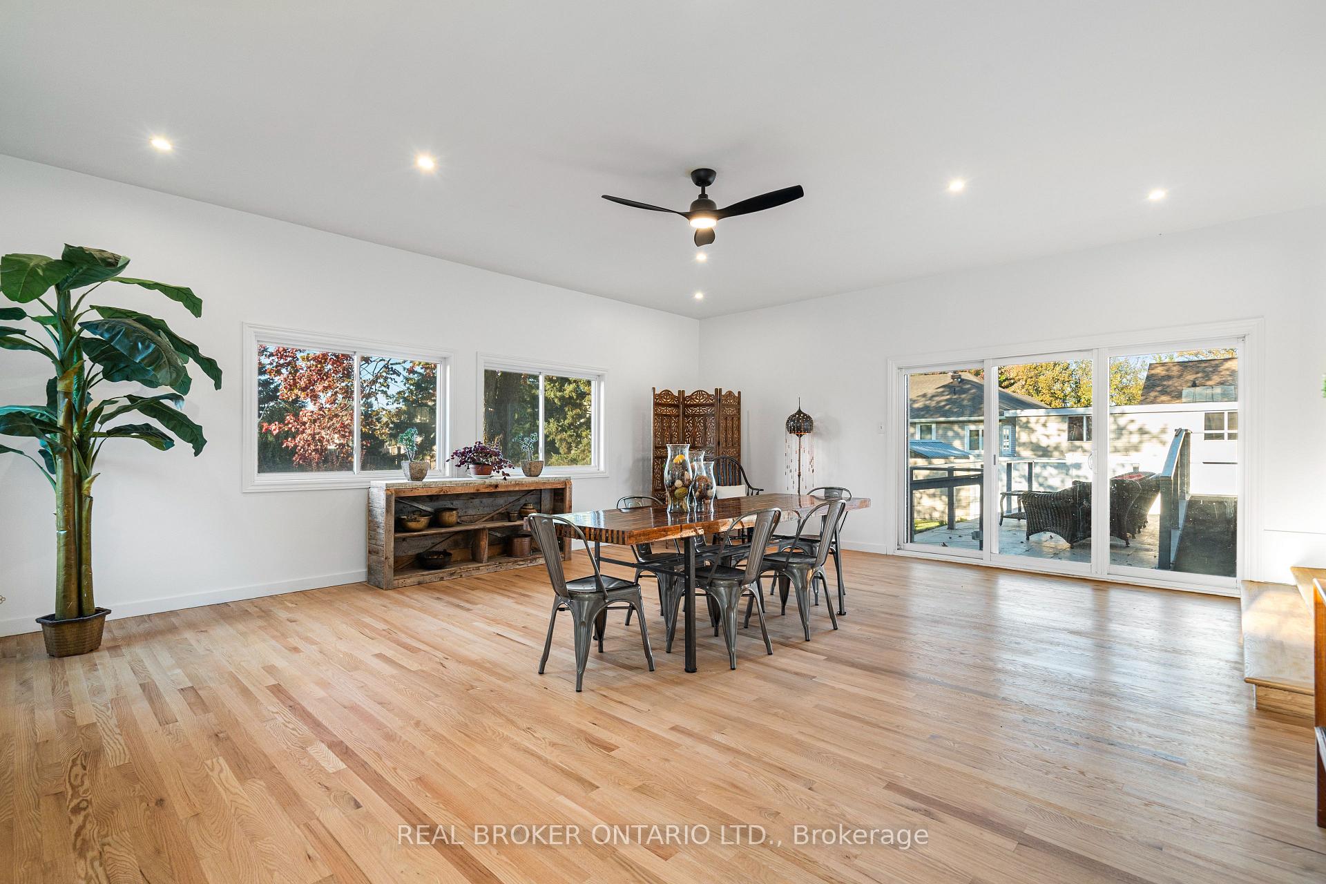 Photo 17 of 6233 Perth Street, Ottawa, Richmond — HOMEH
