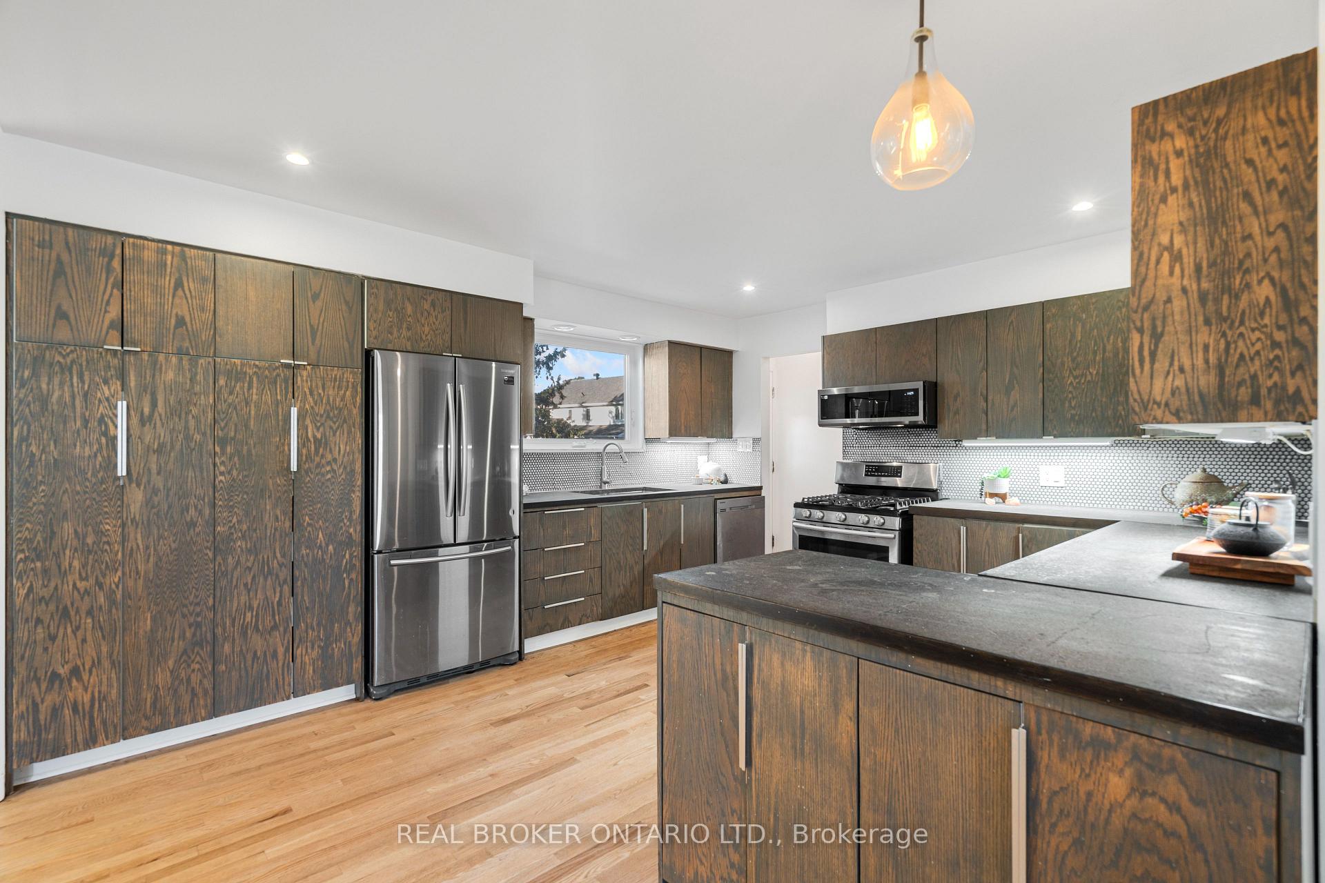 Photo 20 of 6233 Perth Street, Ottawa, Richmond — HOMEH