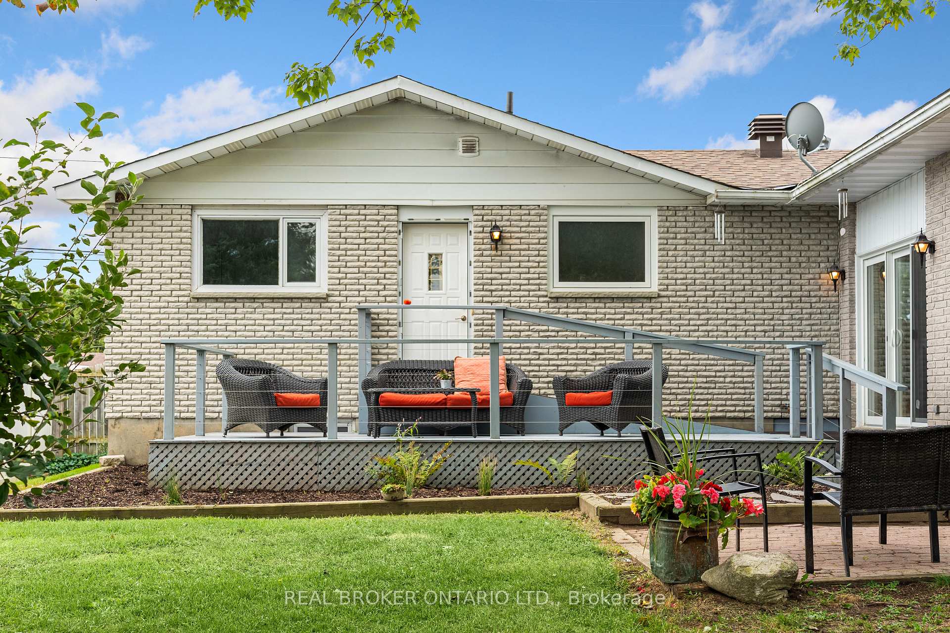 Photo 42 of 6233 Perth Street, Ottawa, Richmond — HOMEH