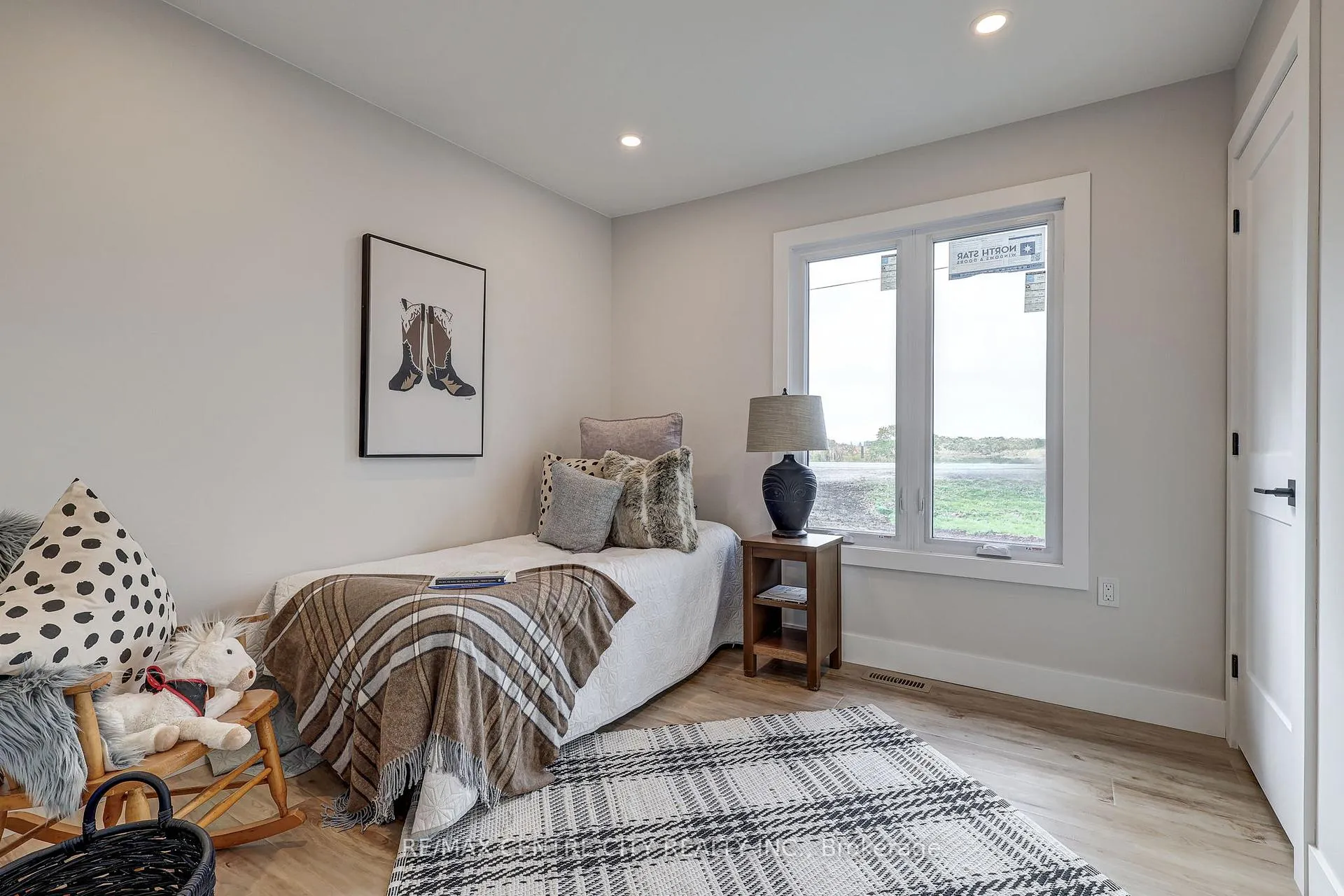 Photo 14 of 45118 Talbot Line, Central Elgin, Rural Central Elgin — HOMEH