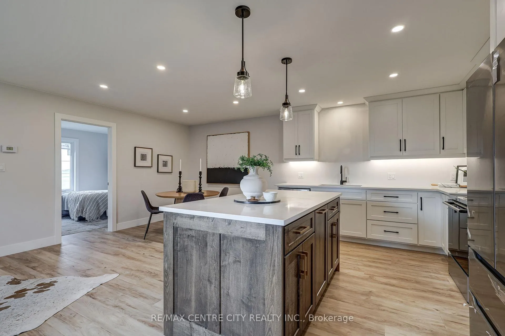Photo 28 of 45118 Talbot Line, Central Elgin, Rural Central Elgin — HOMEH