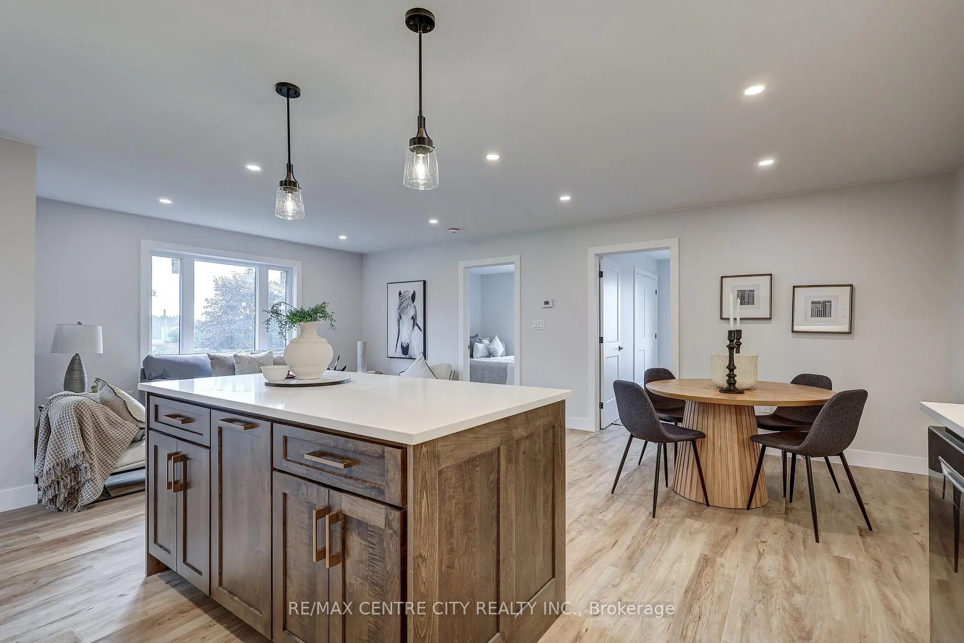 Photo 30 of 45118 Talbot Line, Central Elgin, Rural Central Elgin — HOMEH