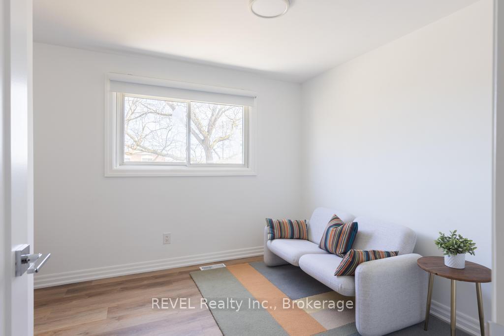 Photo 23 of 26 Black Knight Road, St. Catharines, Lakeport — HOMEH