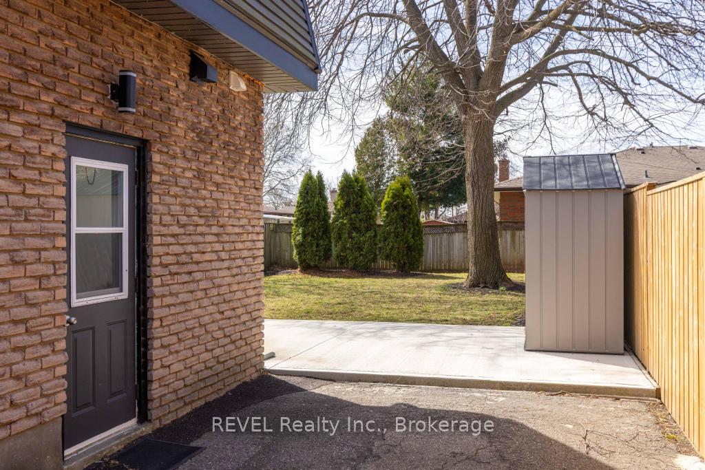 Photo 27 of 26 Black Knight Road, St. Catharines, Lakeport — HOMEH