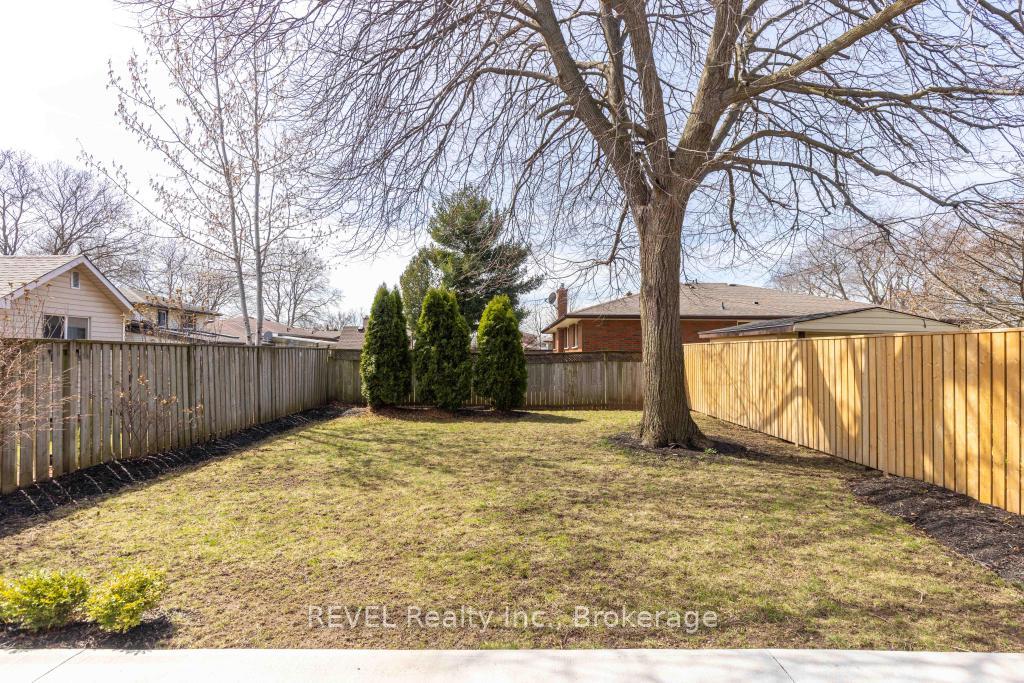 Photo 31 of 26 Black Knight Road, St. Catharines, Lakeport — HOMEH