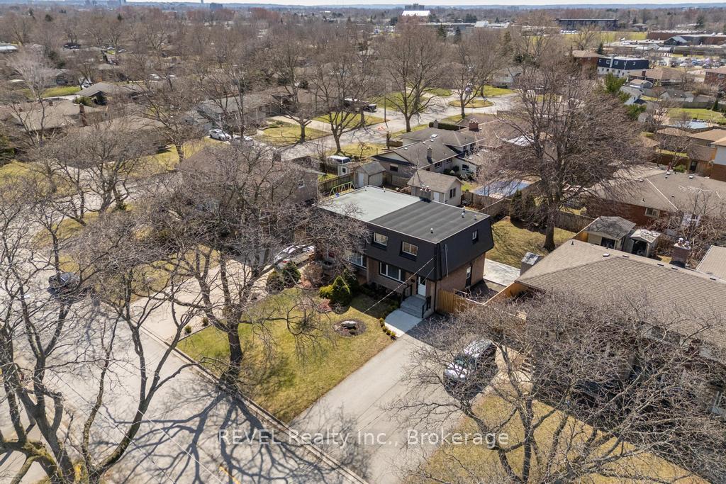 Photo 34 of 26 Black Knight Road, St. Catharines, Lakeport — HOMEH