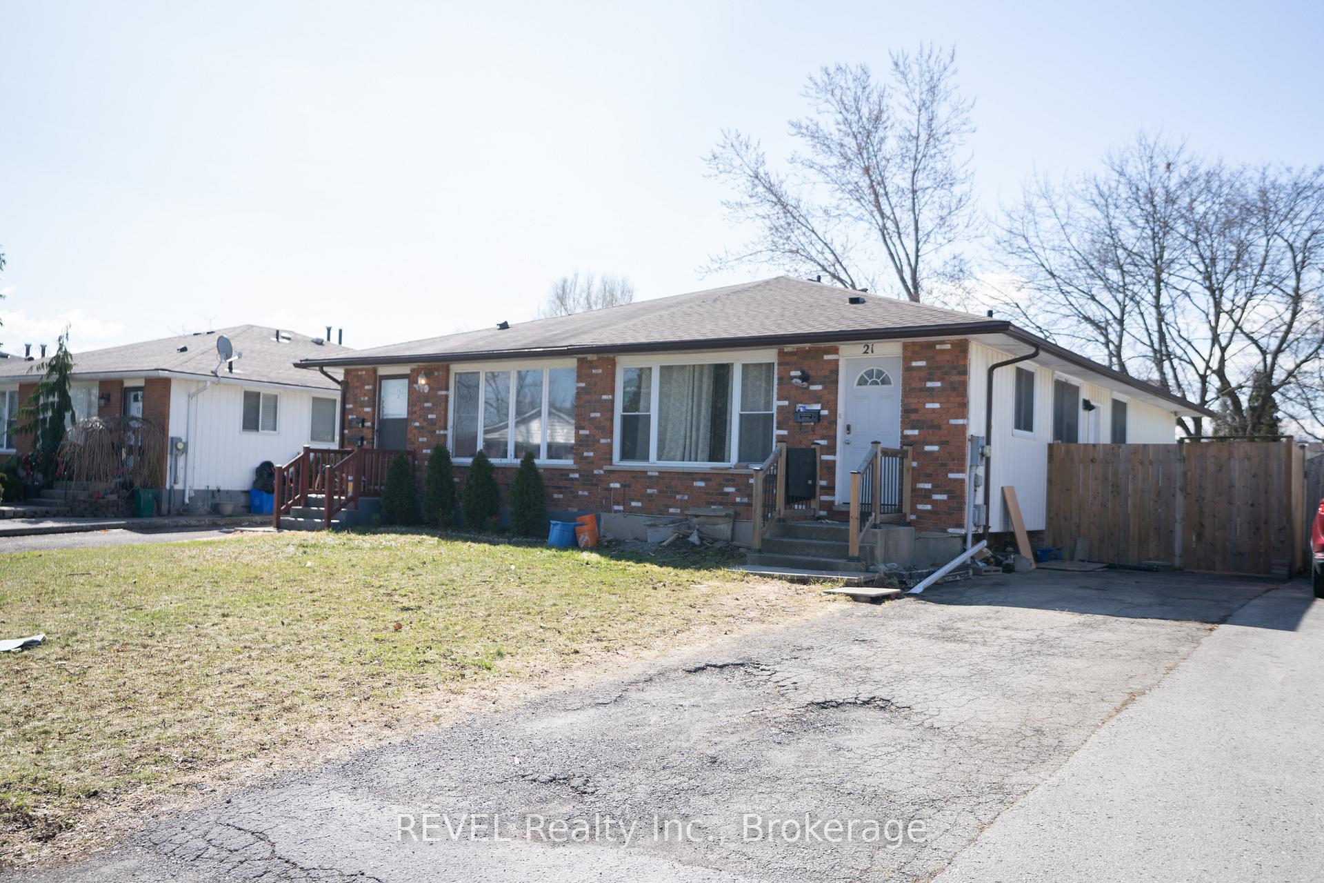 Photo 1 of 19 Flower Street, St. Catharines, Western Hill — HOMEH