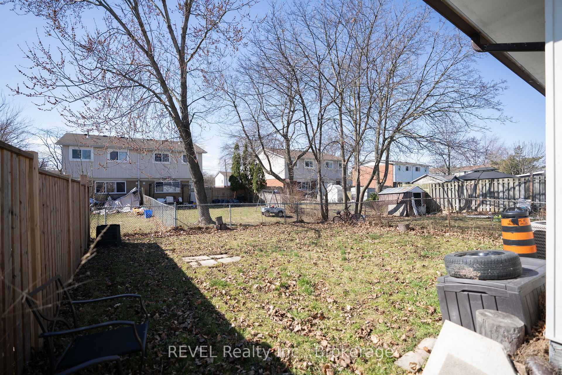 Photo 6 of 19 Flower Street, St. Catharines, Western Hill — HOMEH