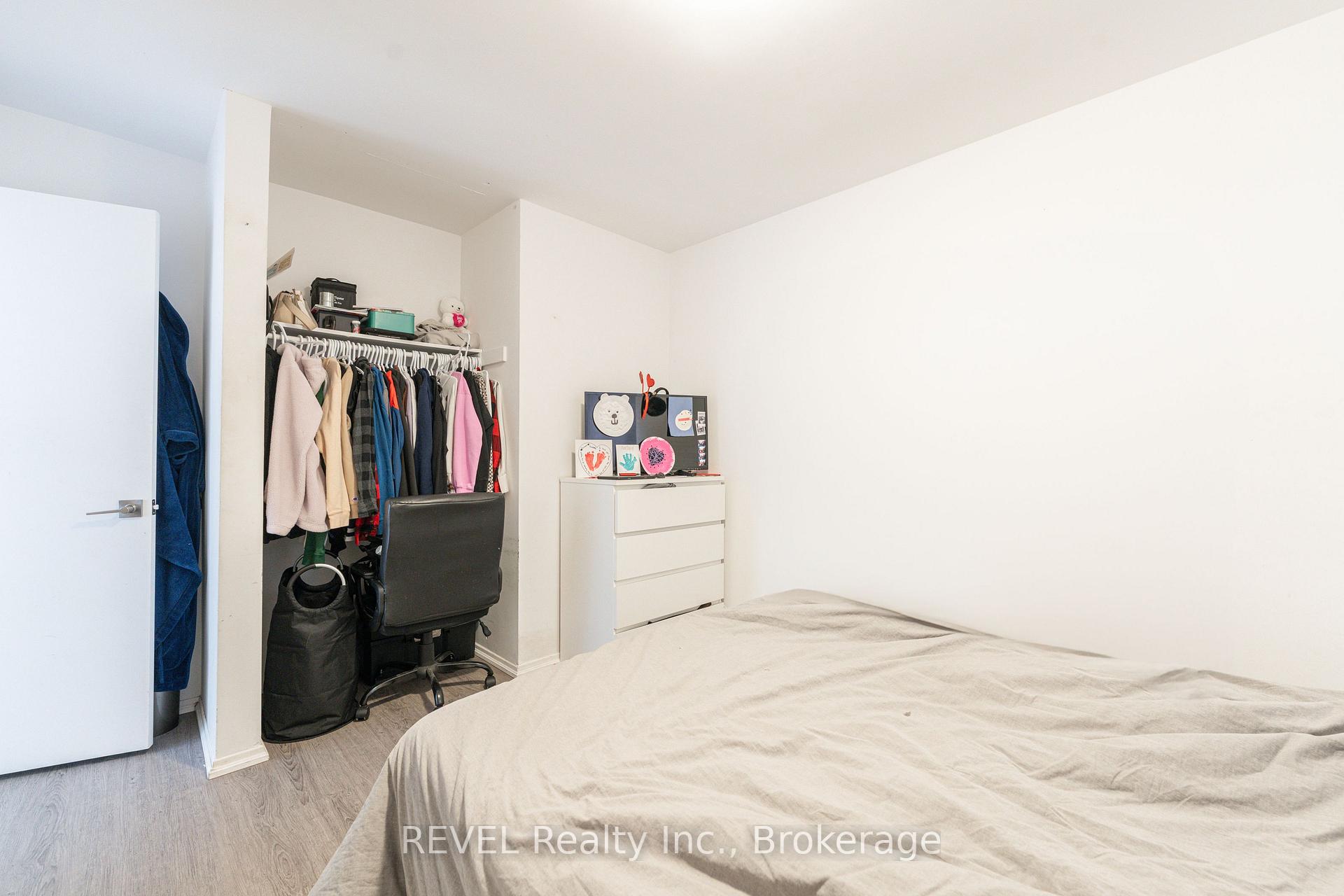 Photo 18 of 19 Flower Street, St. Catharines, Western Hill — HOMEH