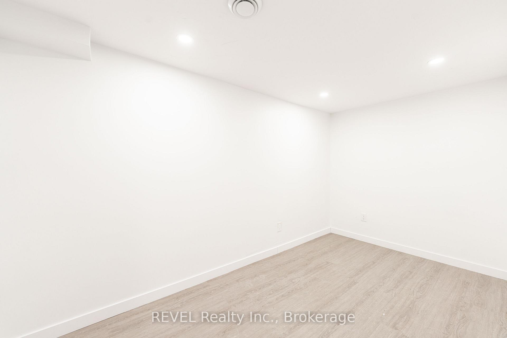 Photo 25 of 19 Flower Street, St. Catharines, Western Hill — HOMEH