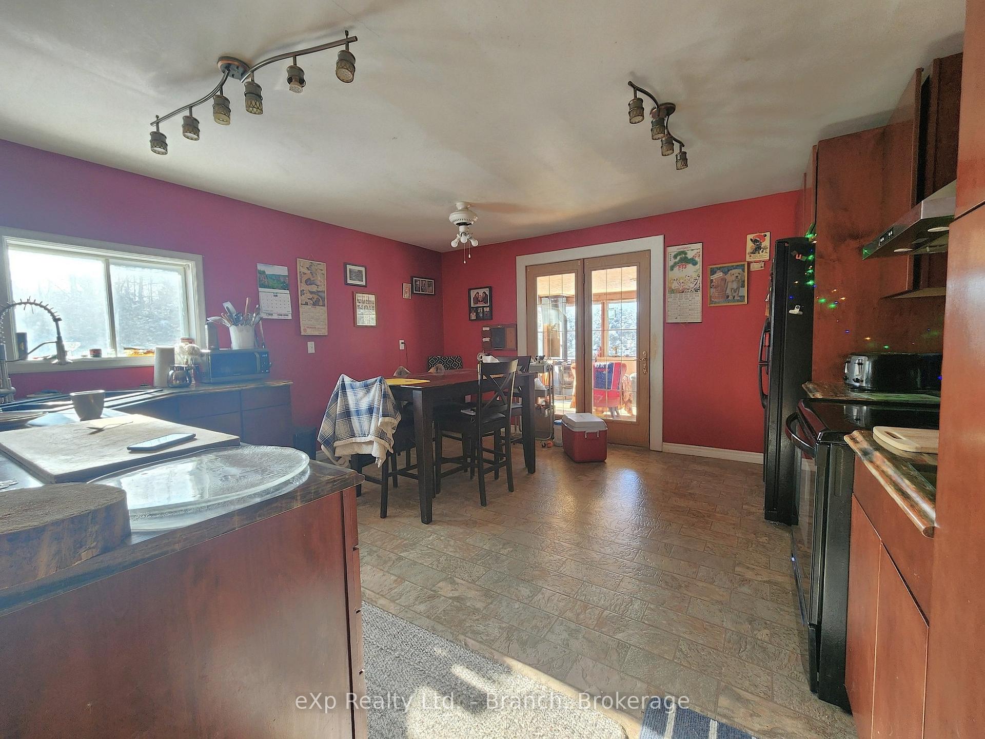 Photo 8 of 22 Agnes Street, Englehart, Central Timiskaming — HOMEH