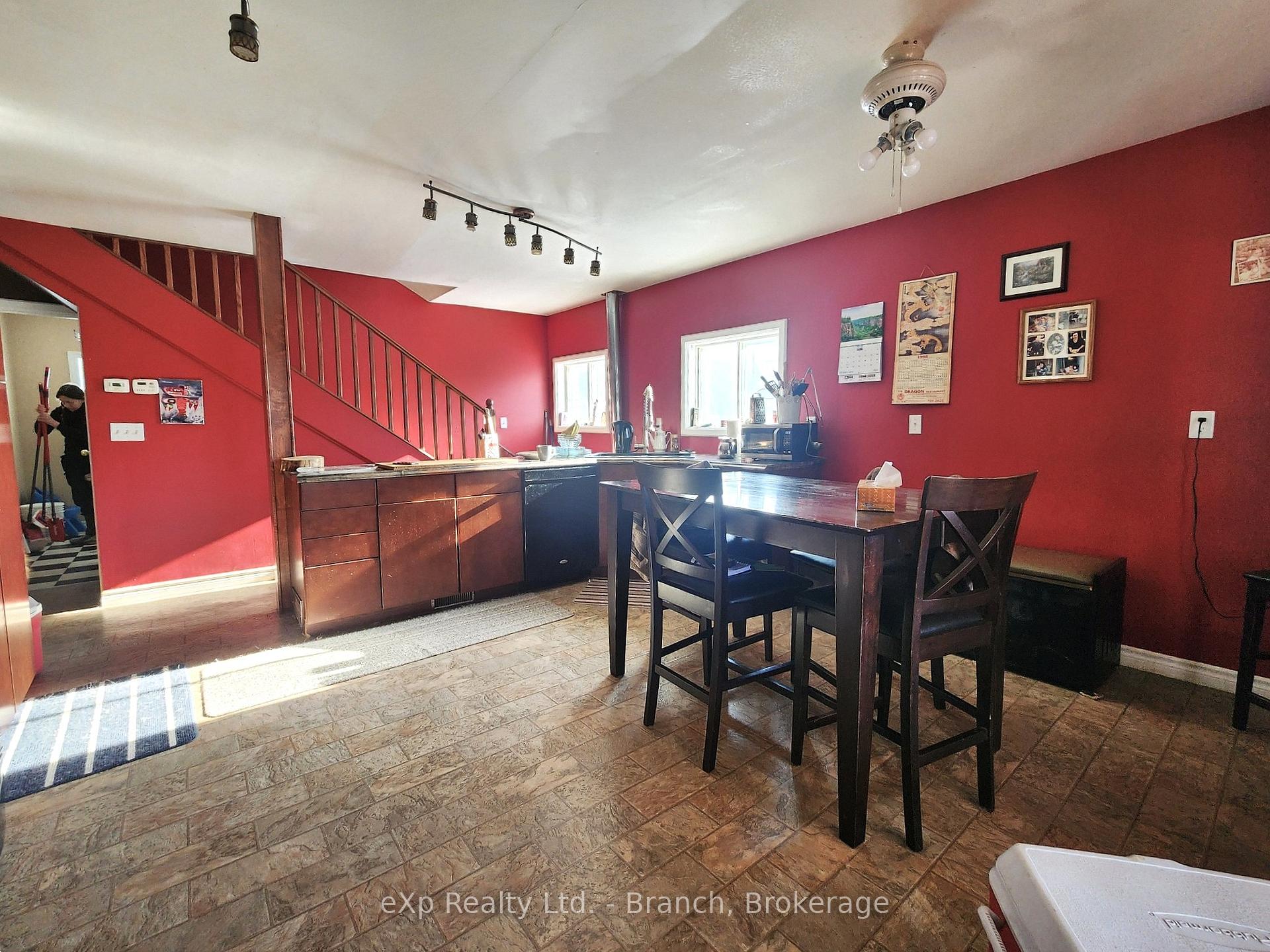 Photo 10 of 22 Agnes Street, Englehart, Central Timiskaming — HOMEH