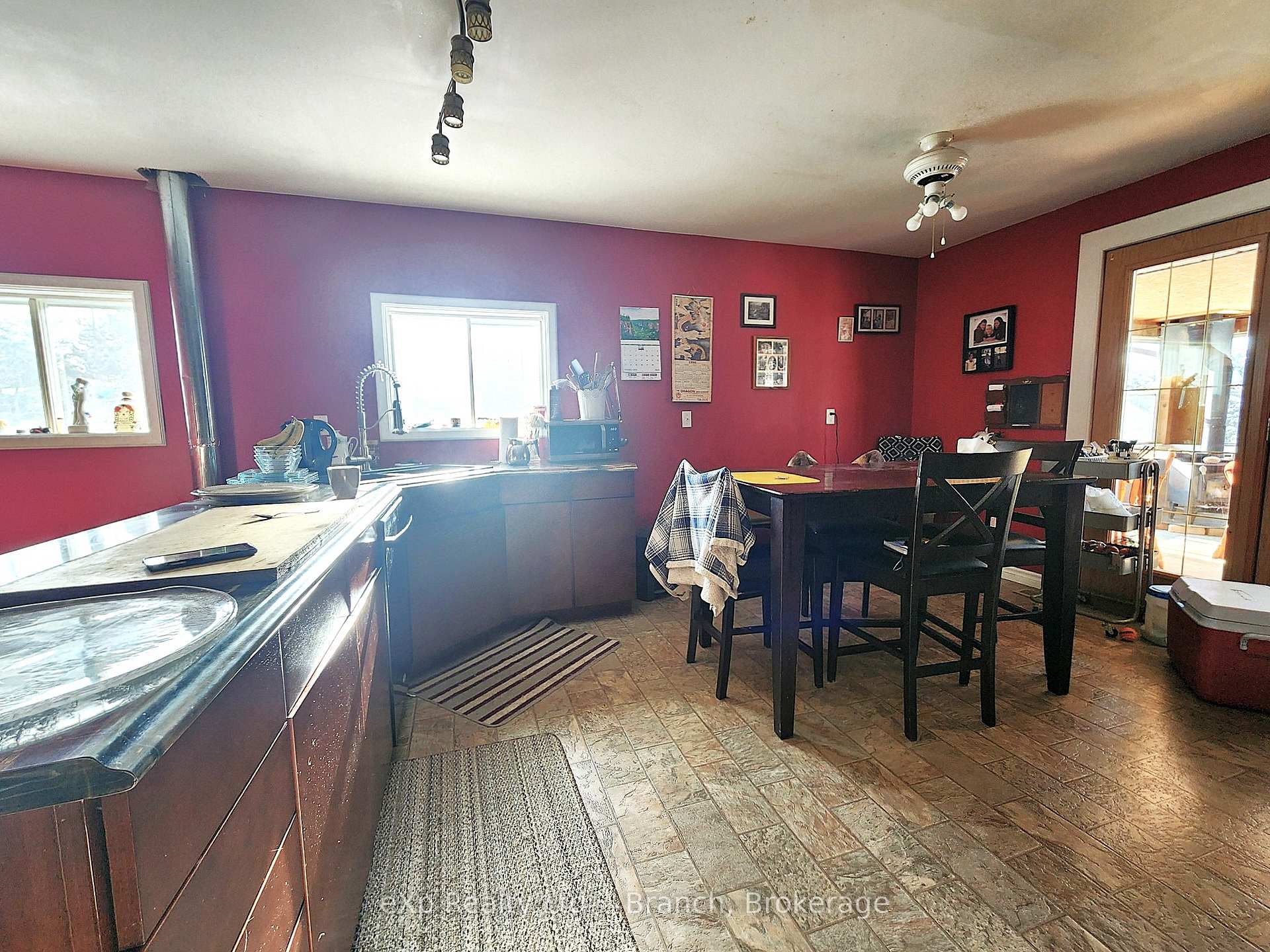 Photo 11 of 22 Agnes Street, Englehart, Central Timiskaming — HOMEH