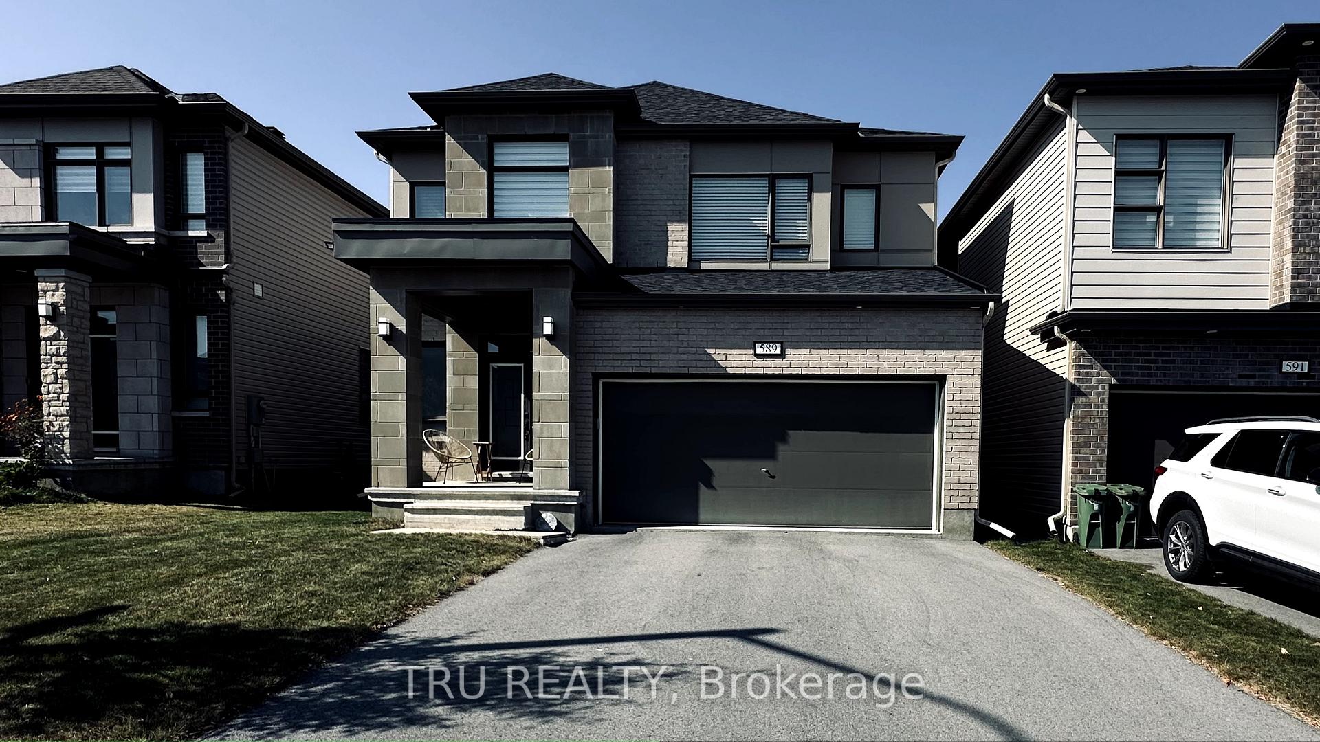 Front of 589 Parade Drive