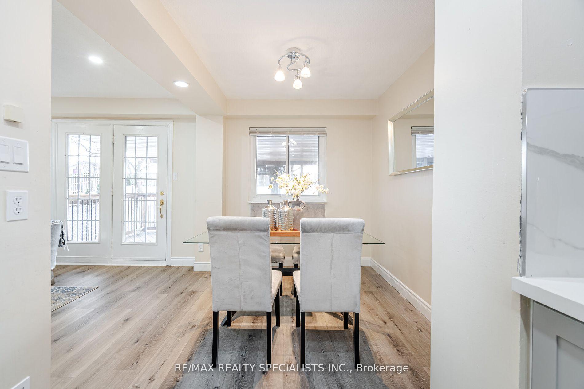 Photo 9 of 66 Gledhill Crescent, Hamilton, Stoney Creek Mountain — HOMEH