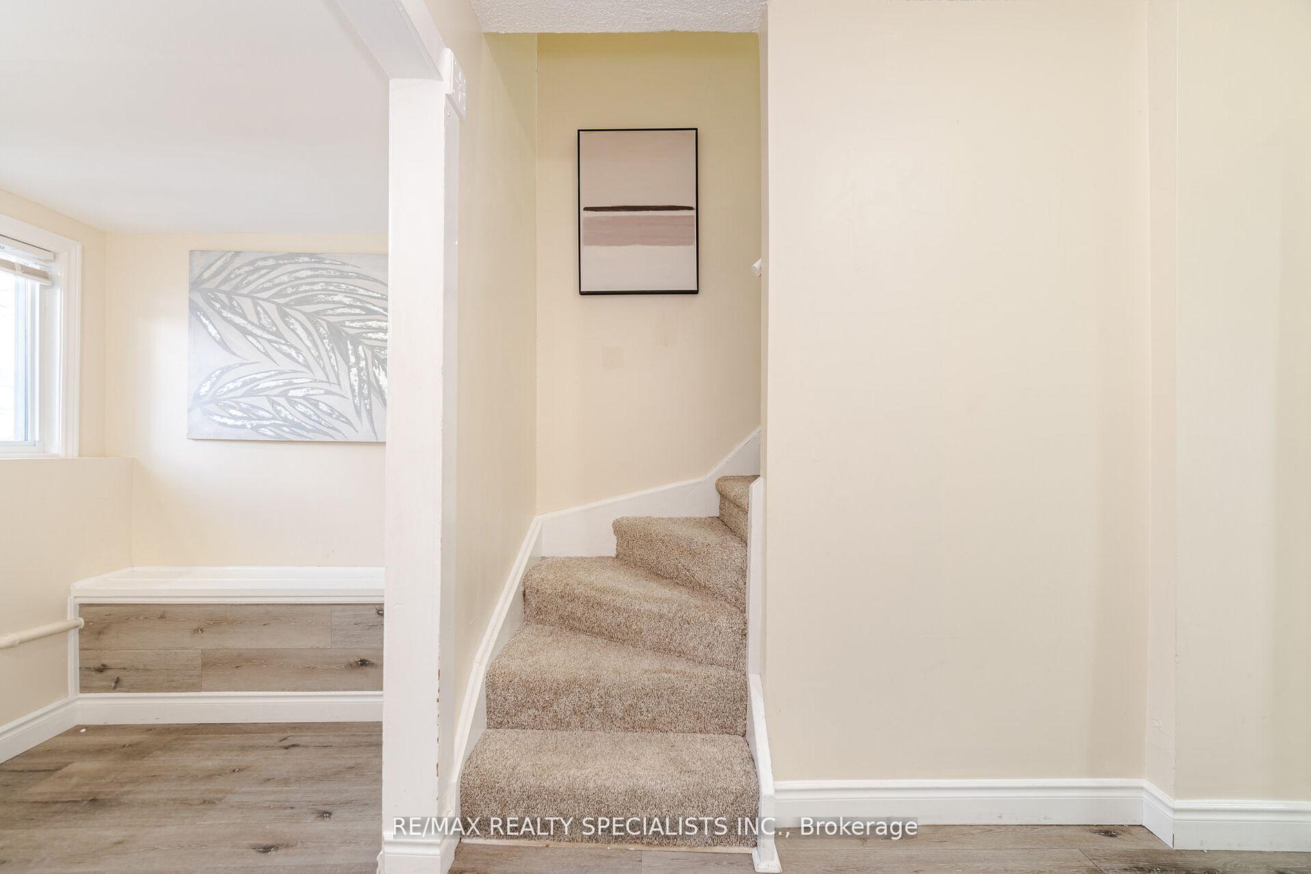 Photo 16 of 66 Gledhill Crescent, Hamilton, Stoney Creek Mountain — HOMEH