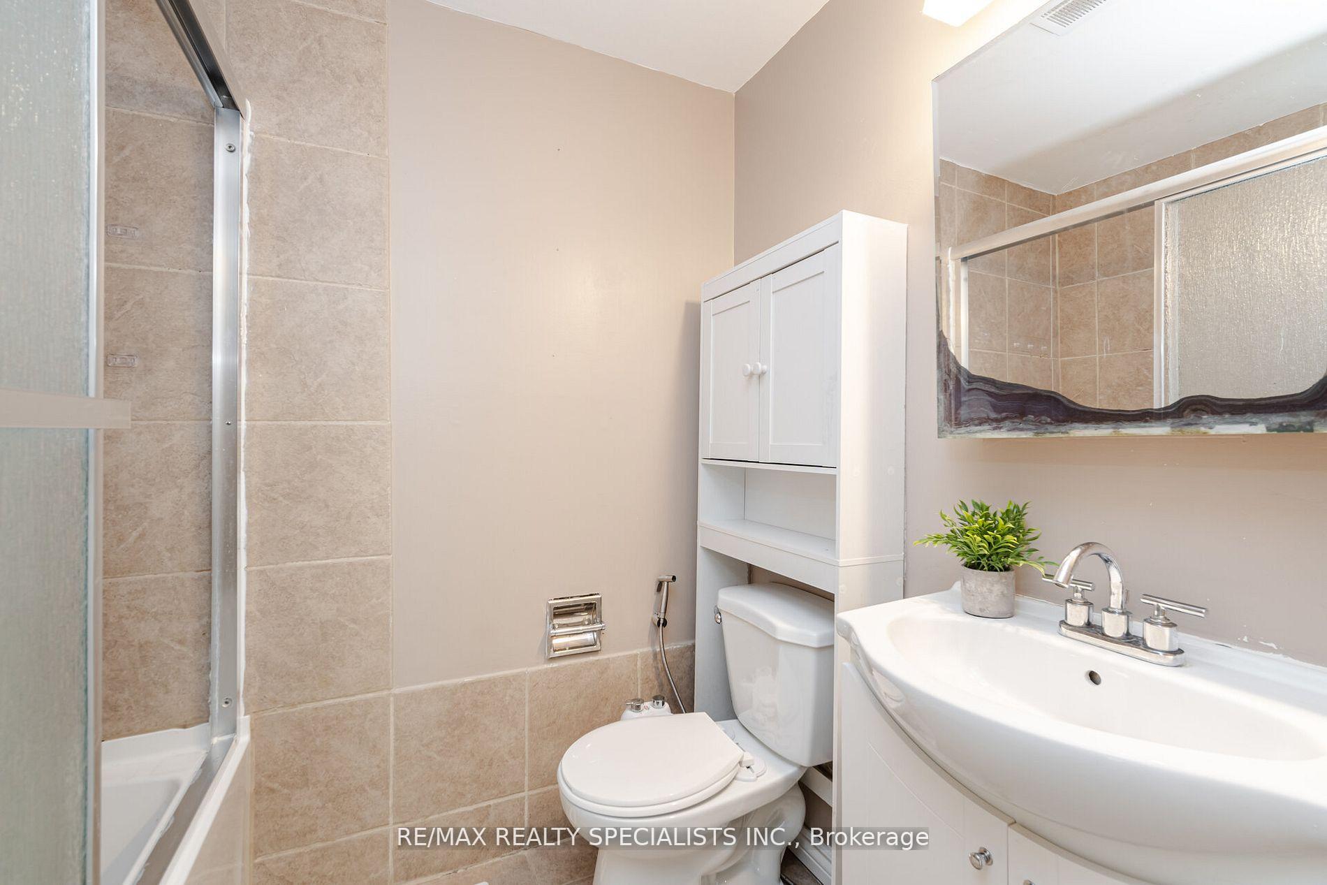 Photo 25 of 66 Gledhill Crescent, Hamilton, Stoney Creek Mountain — HOMEH