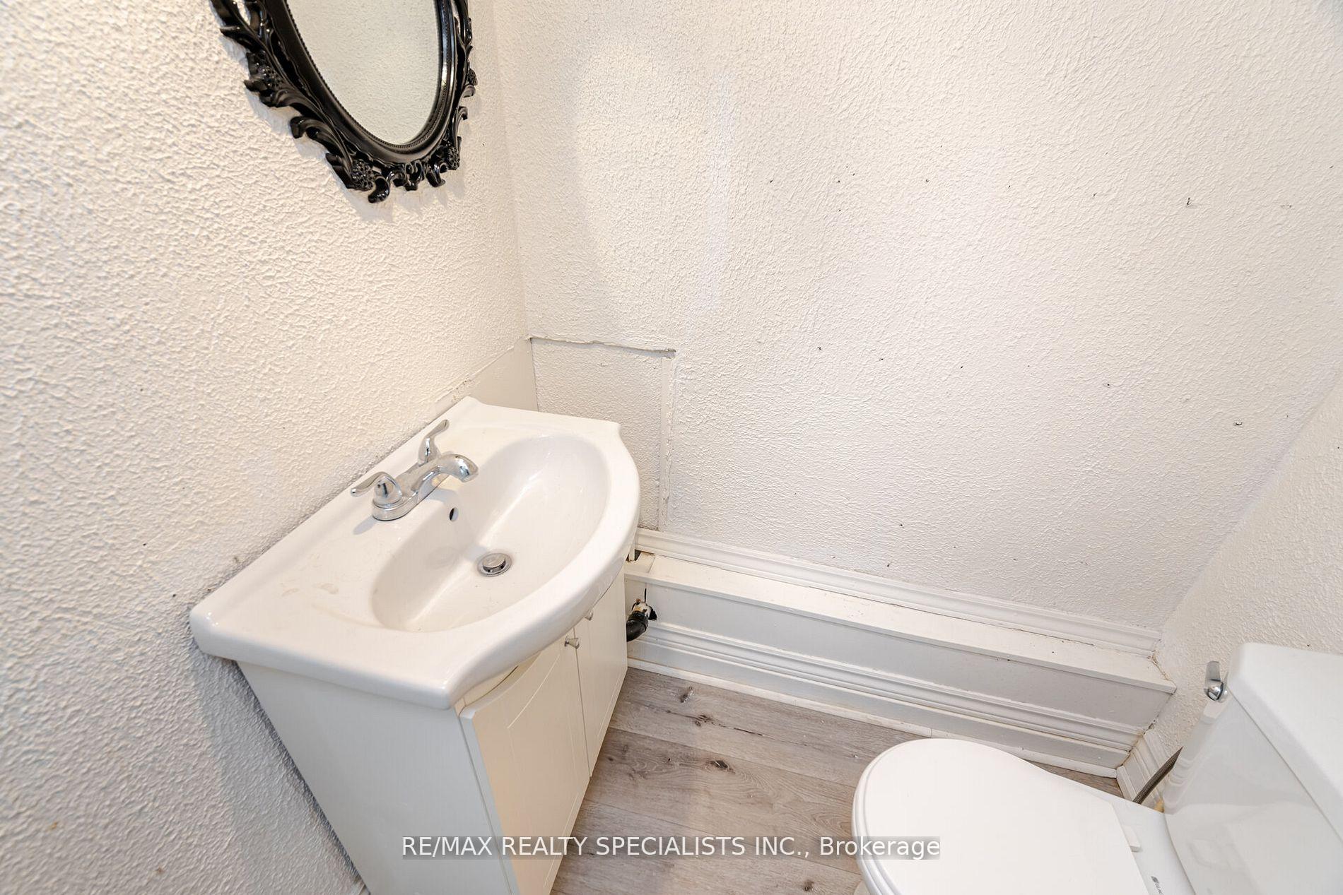 Photo 30 of 66 Gledhill Crescent, Hamilton, Stoney Creek Mountain — HOMEH