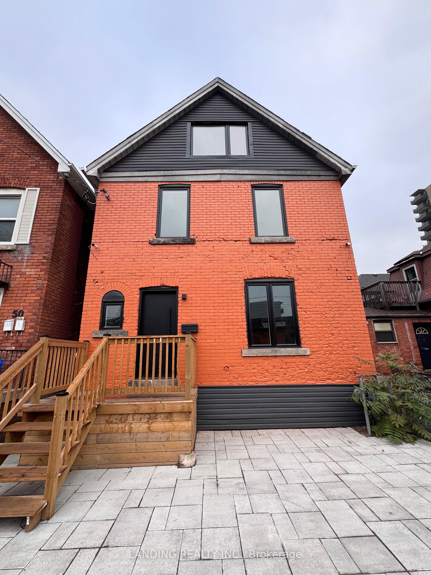 Photo 2 of 48 Sanford Avenue S, Hamilton, Gibson — HOMEH