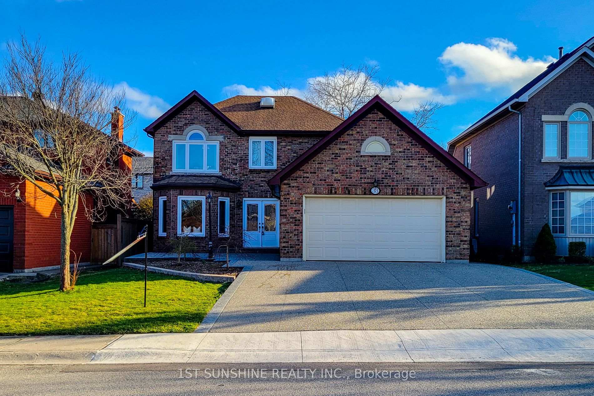 Photo 1 of 33 Caswell Drive, Hamilton, Gurnett — HOMEH