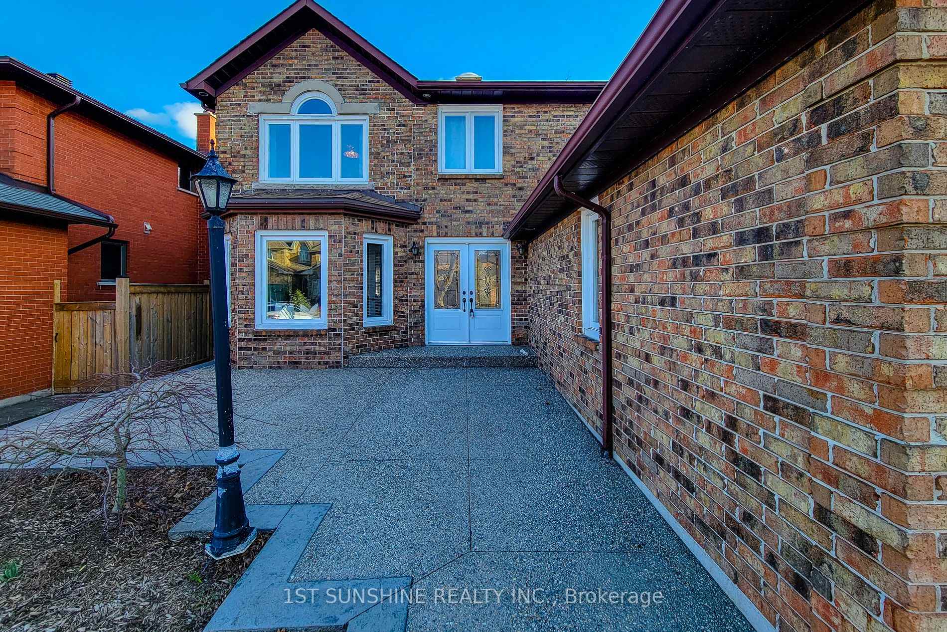 Photo 9 of 33 Caswell Drive, Hamilton, Gurnett — HOMEH