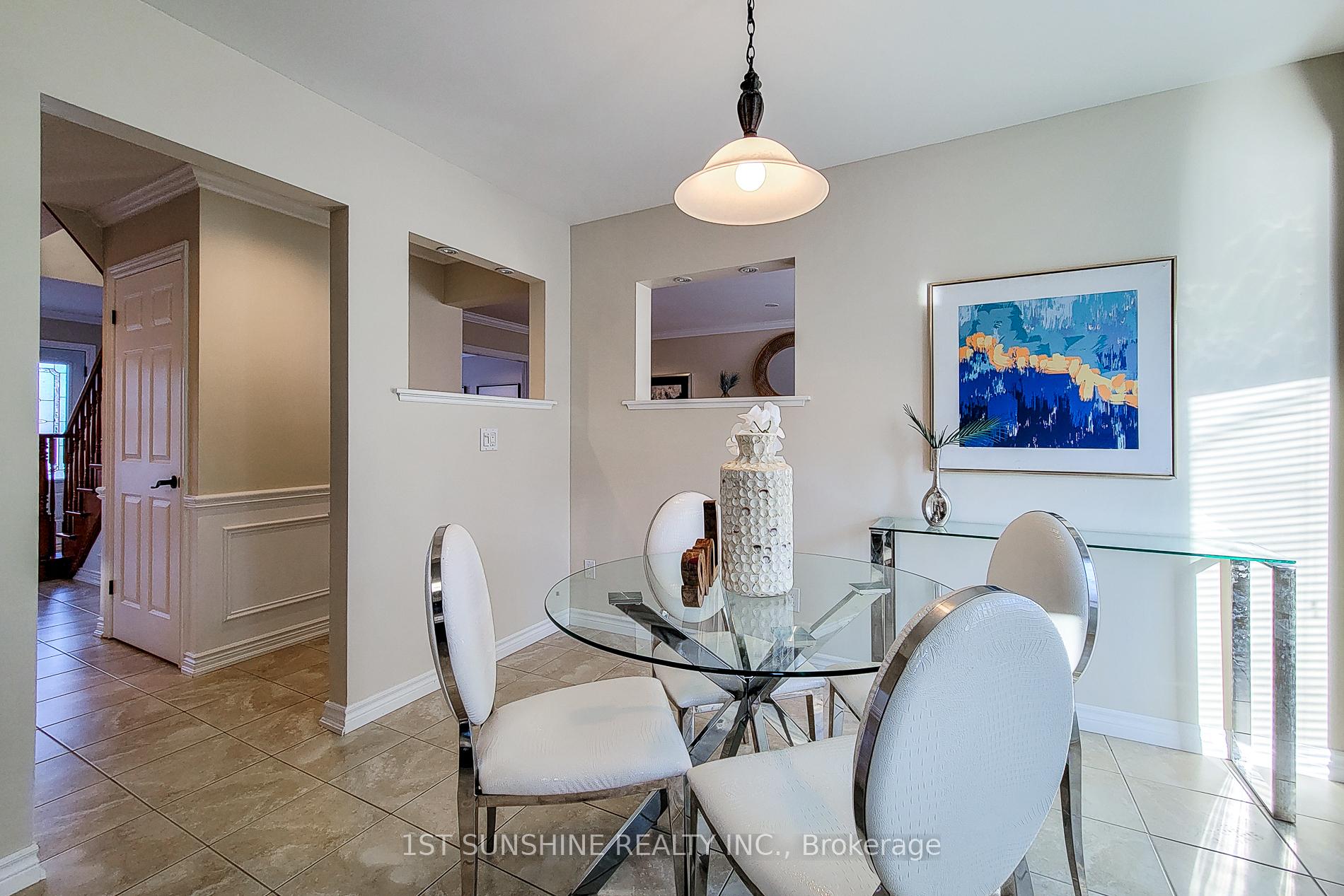 Photo 22 of 33 Caswell Drive, Hamilton, Gurnett — HOMEH