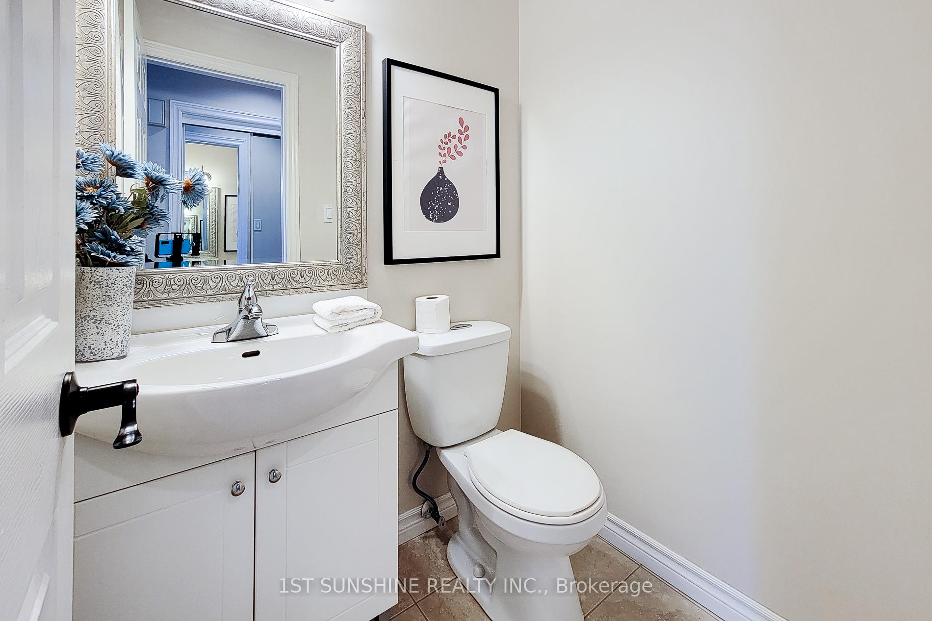 Photo 25 of 33 Caswell Drive, Hamilton, Gurnett — HOMEH