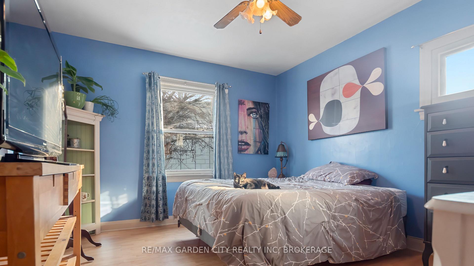 Photo 9 of 21 Mccalla Drive, St. Catharines, Fairview — HOMEH