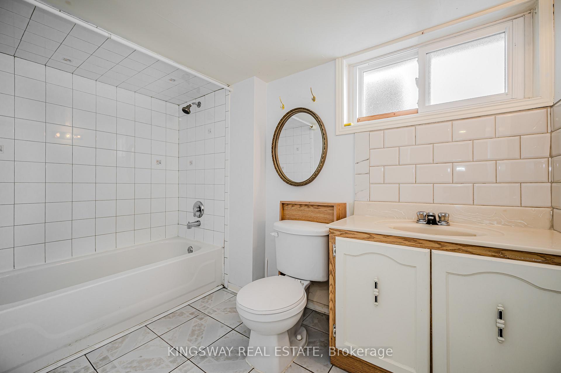 Photo 24 of 650 Upper Sherman Avenue, Hamilton, Burkholme — HOMEH