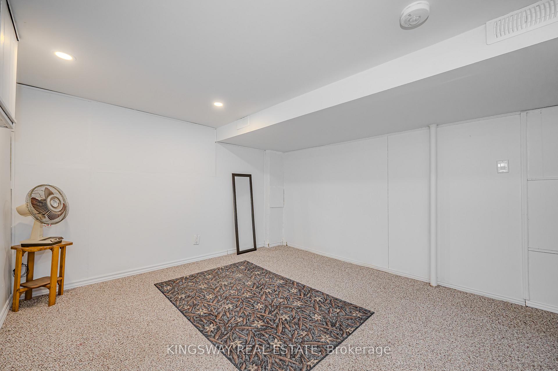 Photo 25 of 650 Upper Sherman Avenue, Hamilton, Burkholme — HOMEH