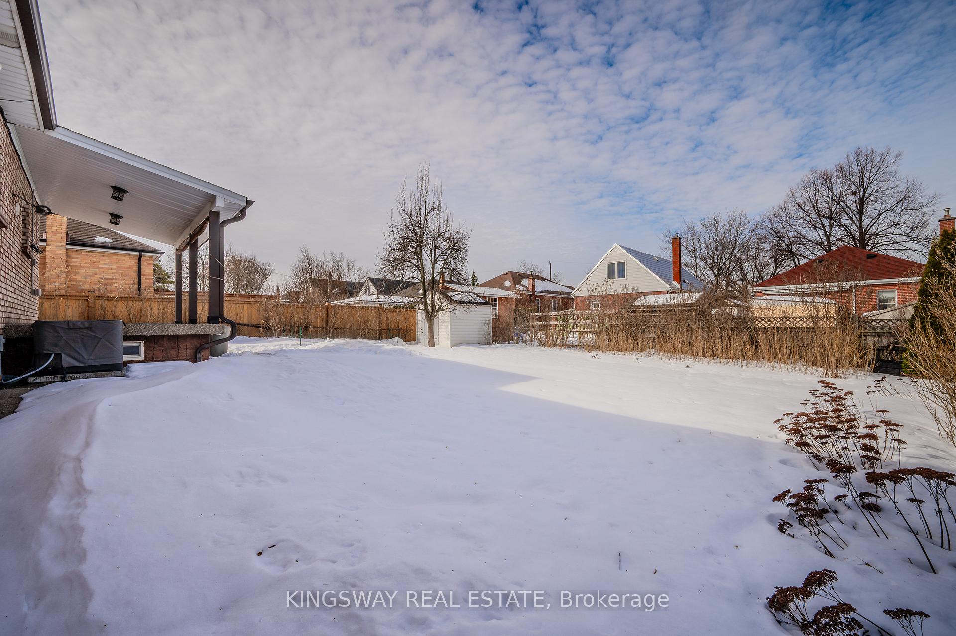 Photo 26 of 650 Upper Sherman Avenue, Hamilton, Burkholme — HOMEH