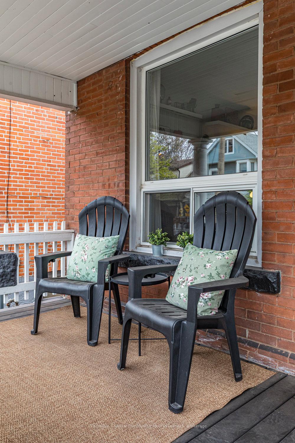 Photo 4 of 208 Balmoral Avenue N, Hamilton, Crown Point — HOMEH