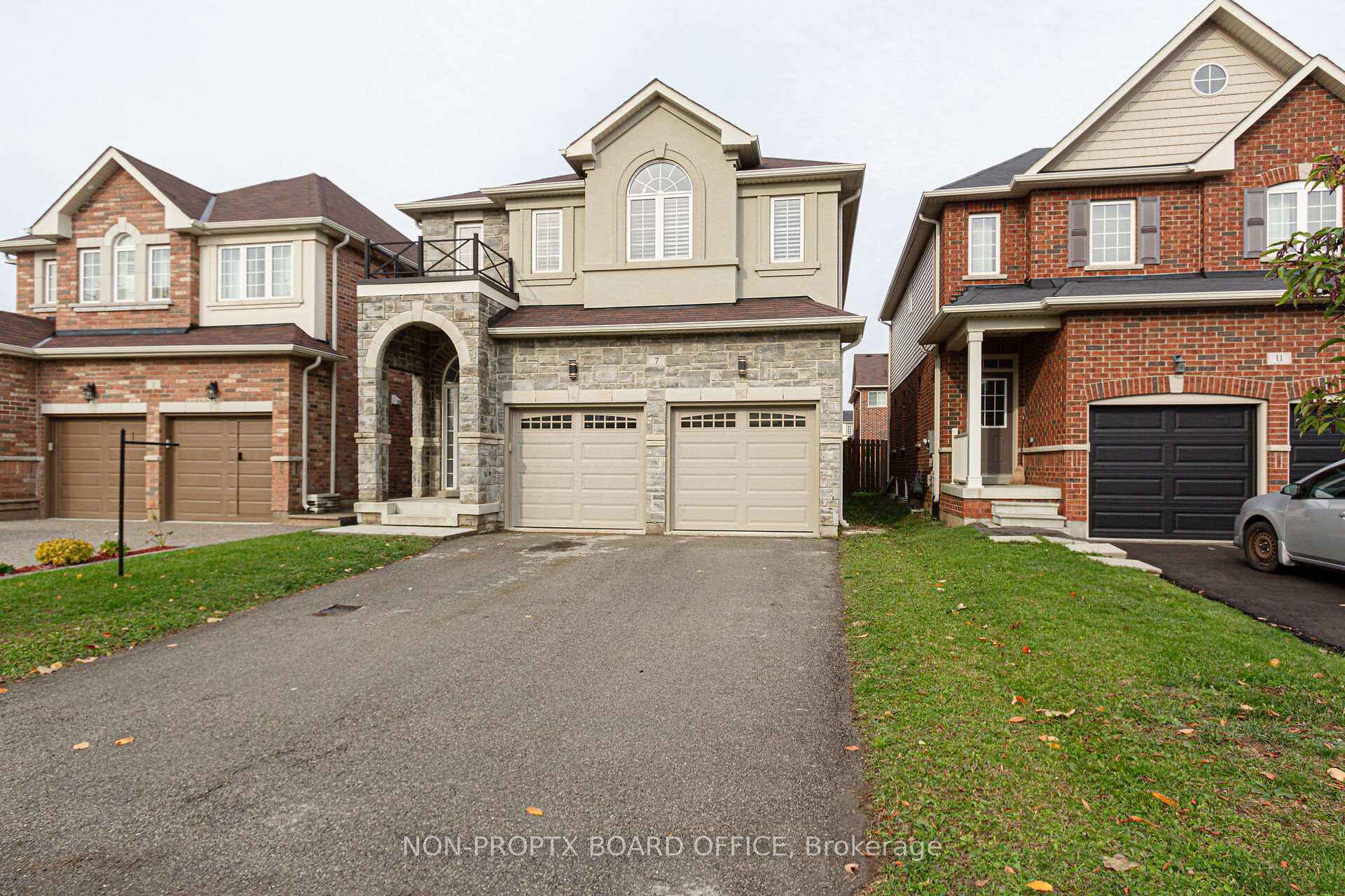 Photo 3 of 7 Connell Crescent, Hamilton, Kernighan — HOMEH