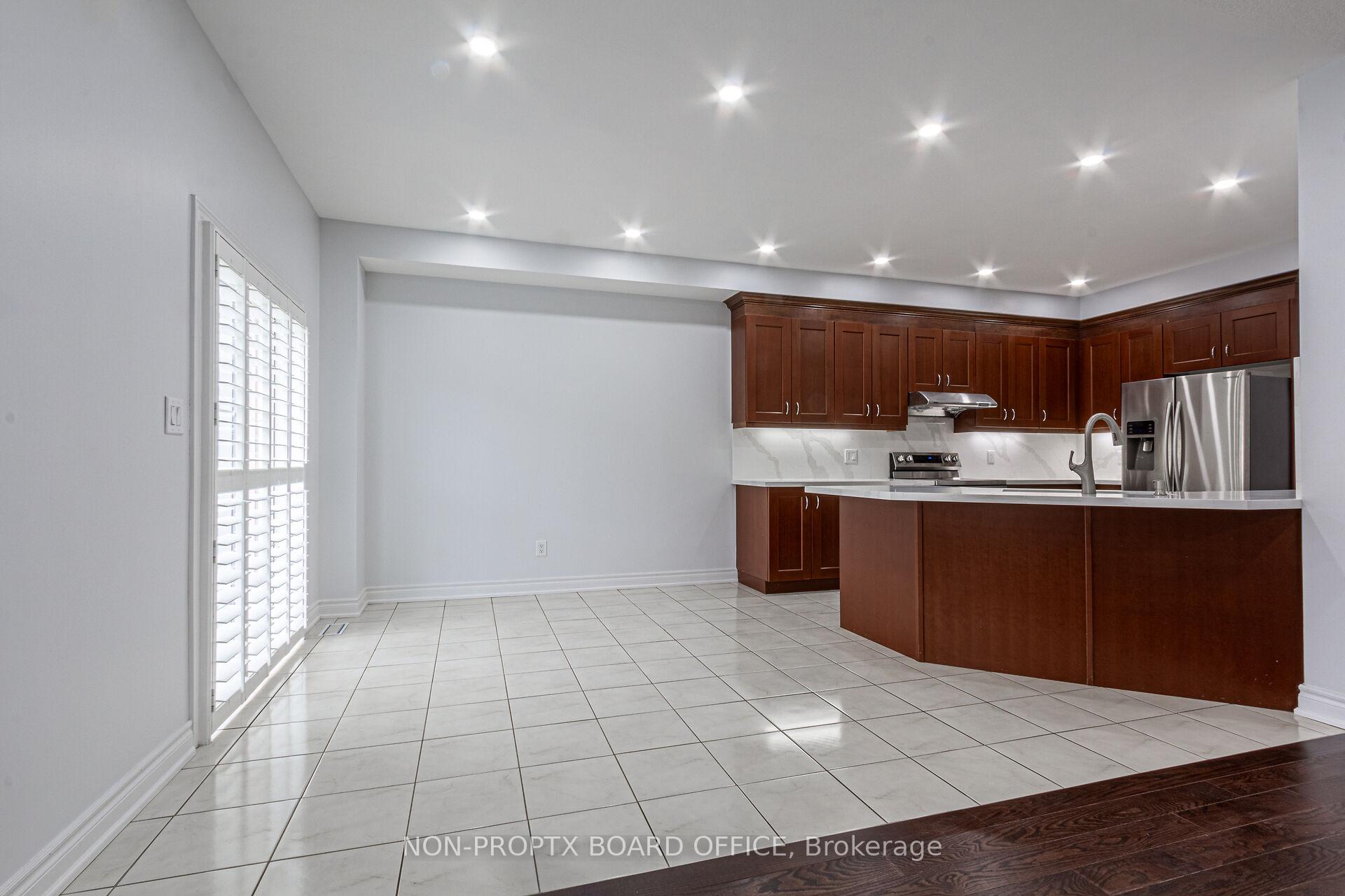 Photo 14 of 7 Connell Crescent, Hamilton, Kernighan — HOMEH