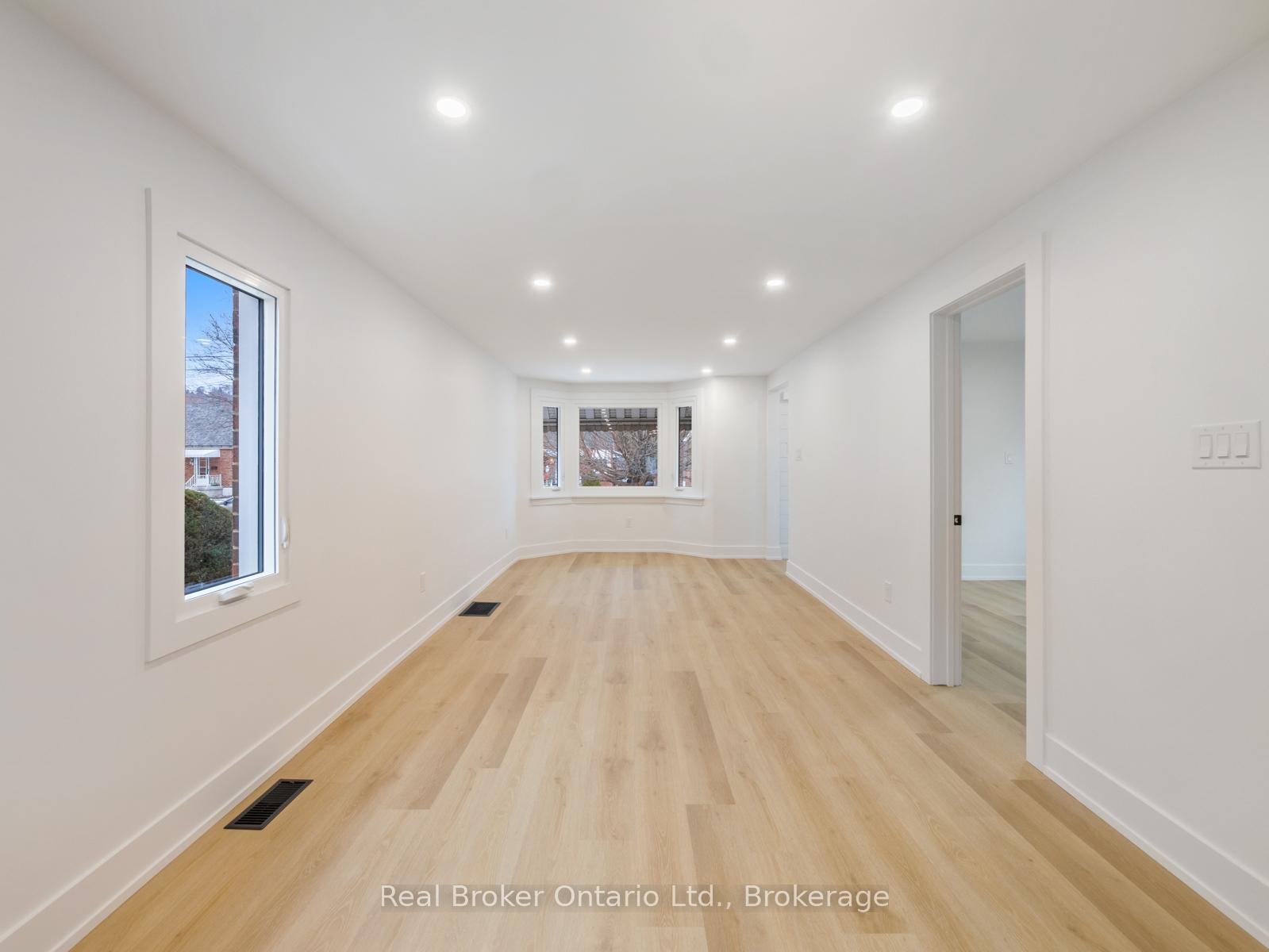 Photo 8 of 51 Woodbridge Road, Hamilton, Rosedale — HOMEH