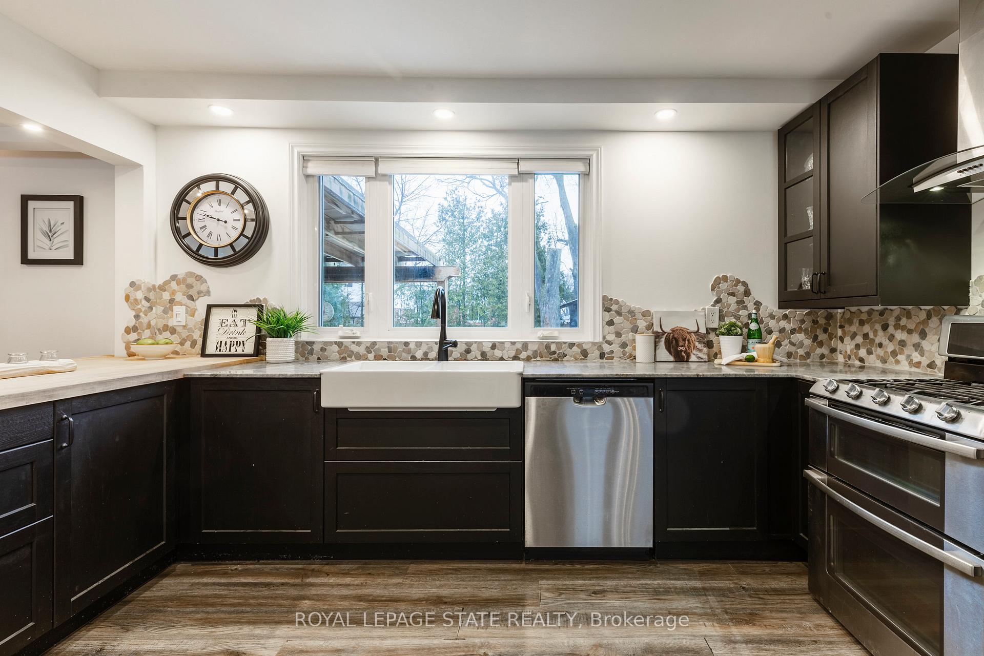 Photo 6 of 148 Terrace Drive, Hamilton, Balfour — HOMEH