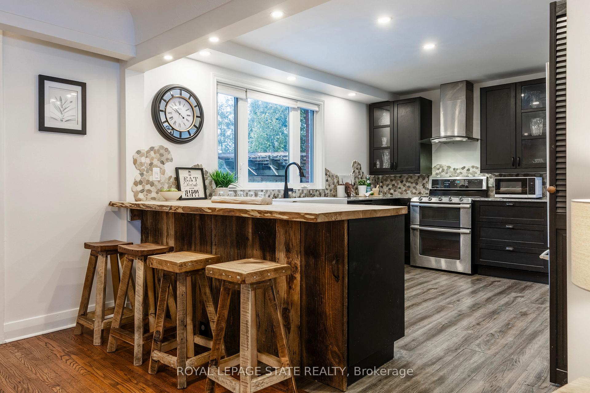 Photo 7 of 148 Terrace Drive, Hamilton, Balfour — HOMEH
