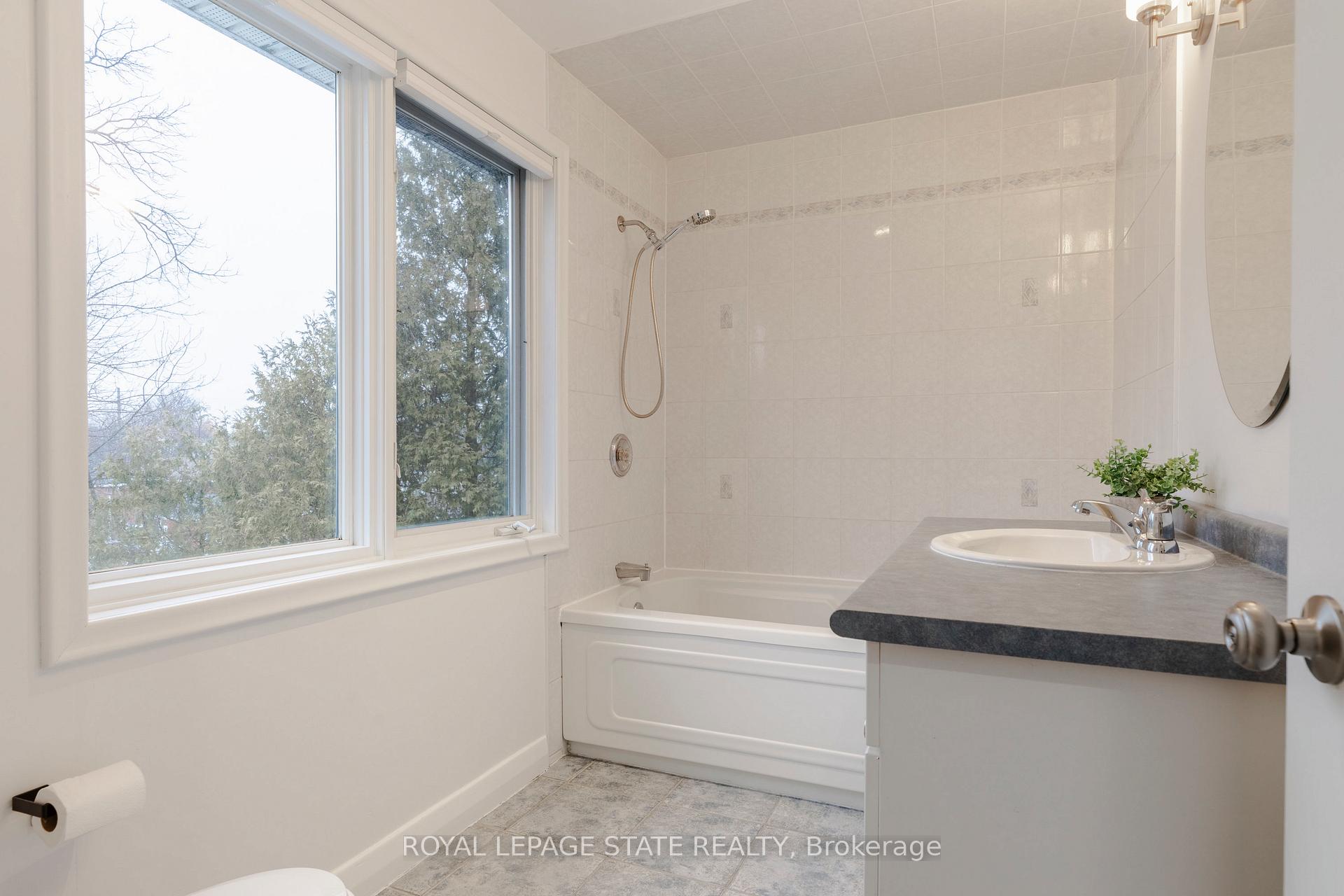 Photo 20 of 148 Terrace Drive, Hamilton, Balfour — HOMEH