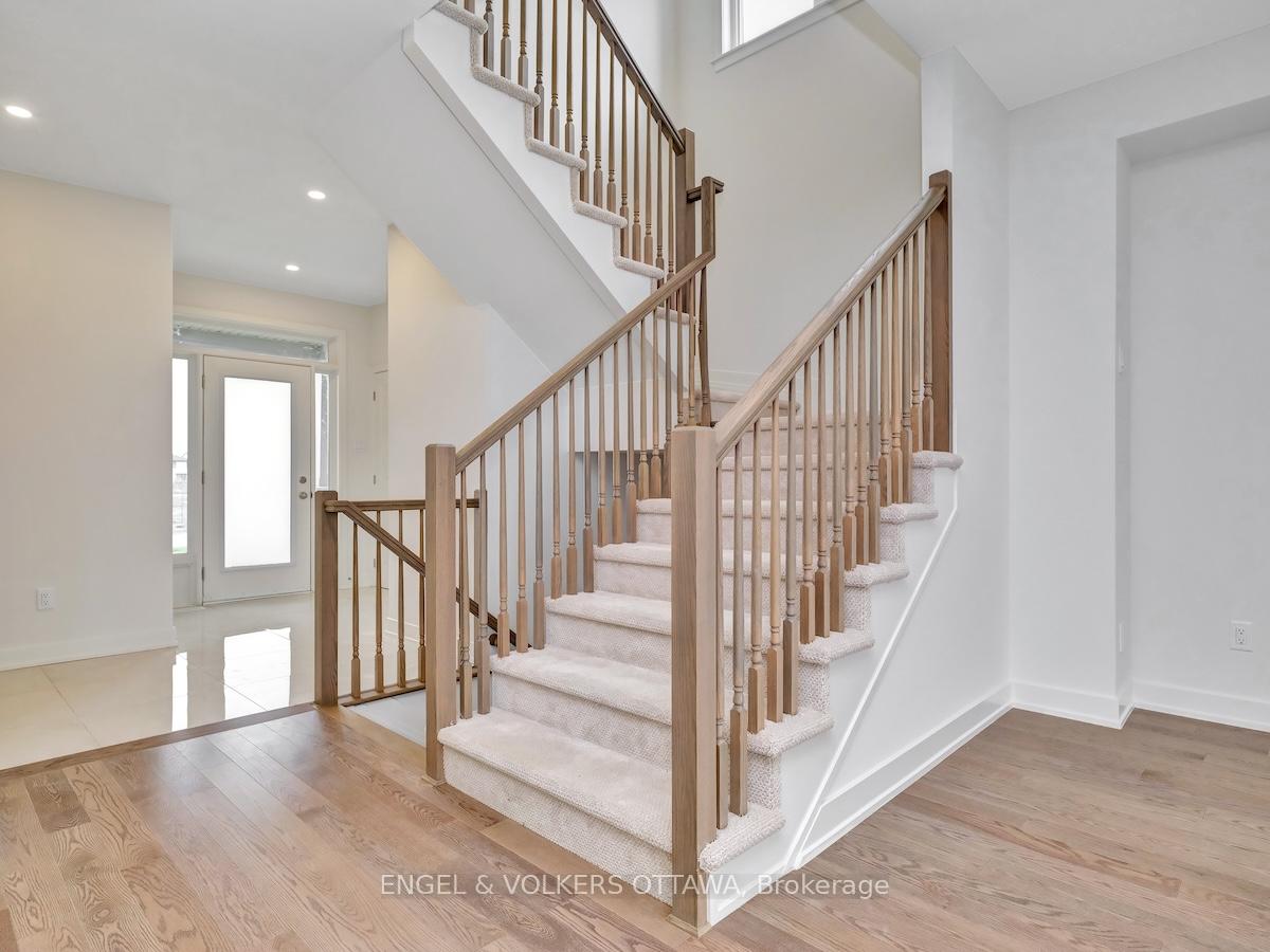 Photo 7 of 750 Cope Drive, Ottawa, Stittsville (South) — HOMEH