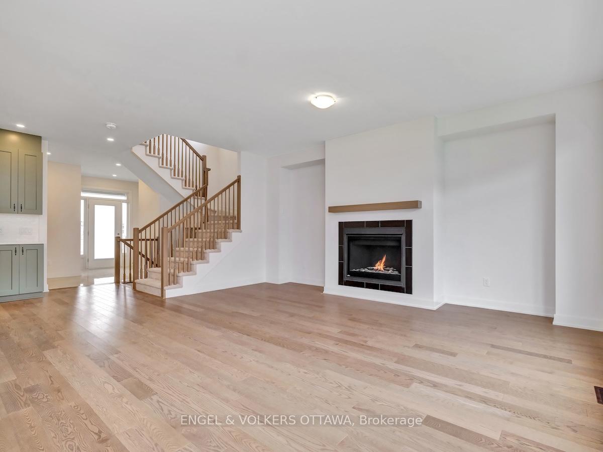Photo 8 of 750 Cope Drive, Ottawa, Stittsville (South) — HOMEH