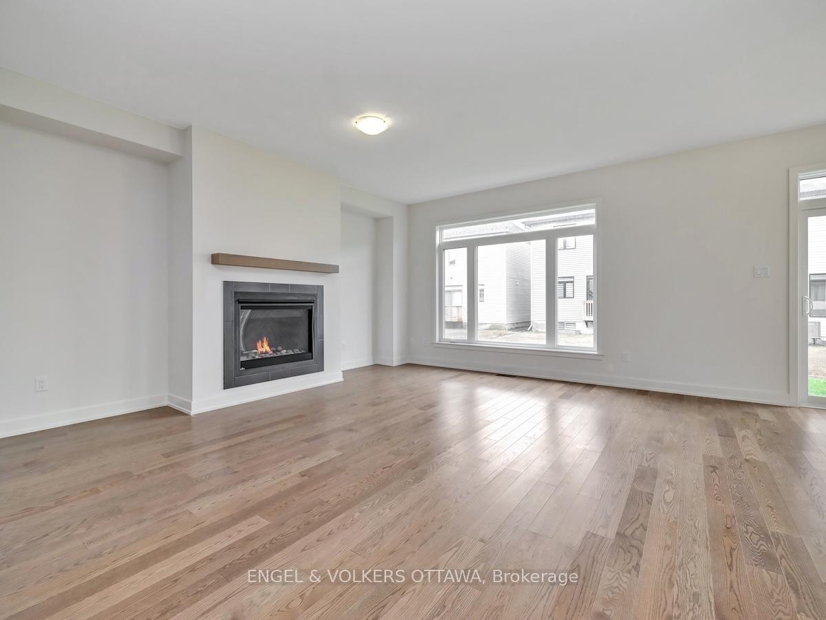 Photo 9 of 750 Cope Drive, Ottawa, Stittsville (South) — HOMEH