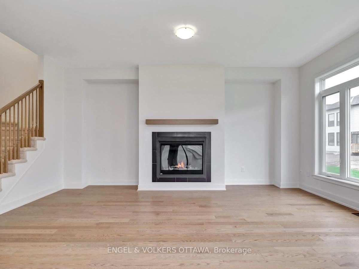Photo 10 of 750 Cope Drive, Ottawa, Stittsville (South) — HOMEH