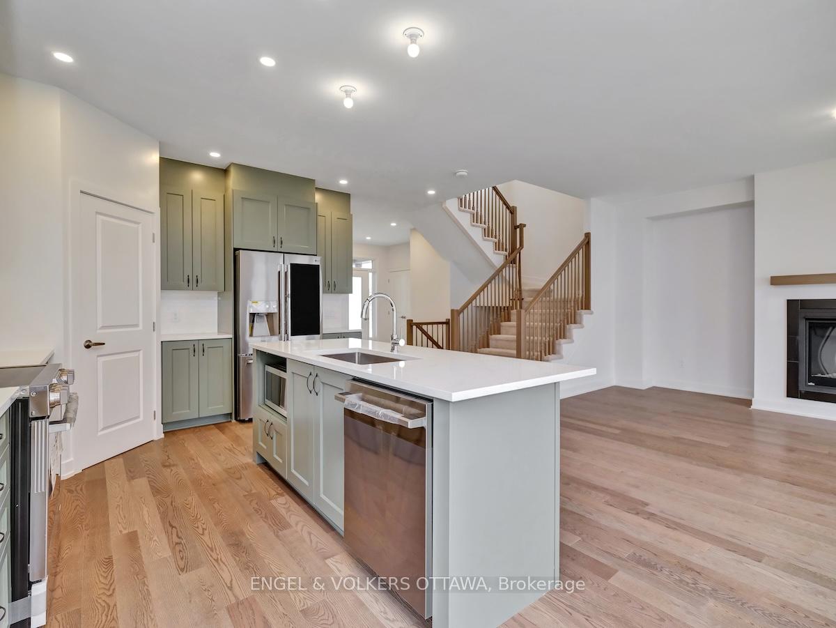 Photo 19 of 750 Cope Drive, Ottawa, Stittsville (South) — HOMEH