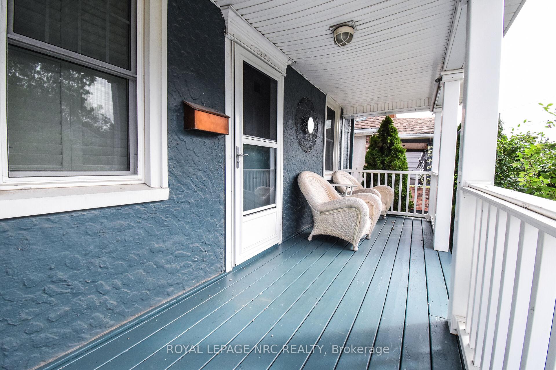 Photo 3 of 17 Trapnell Street, St. Catharines, E. Chester — HOMEH
