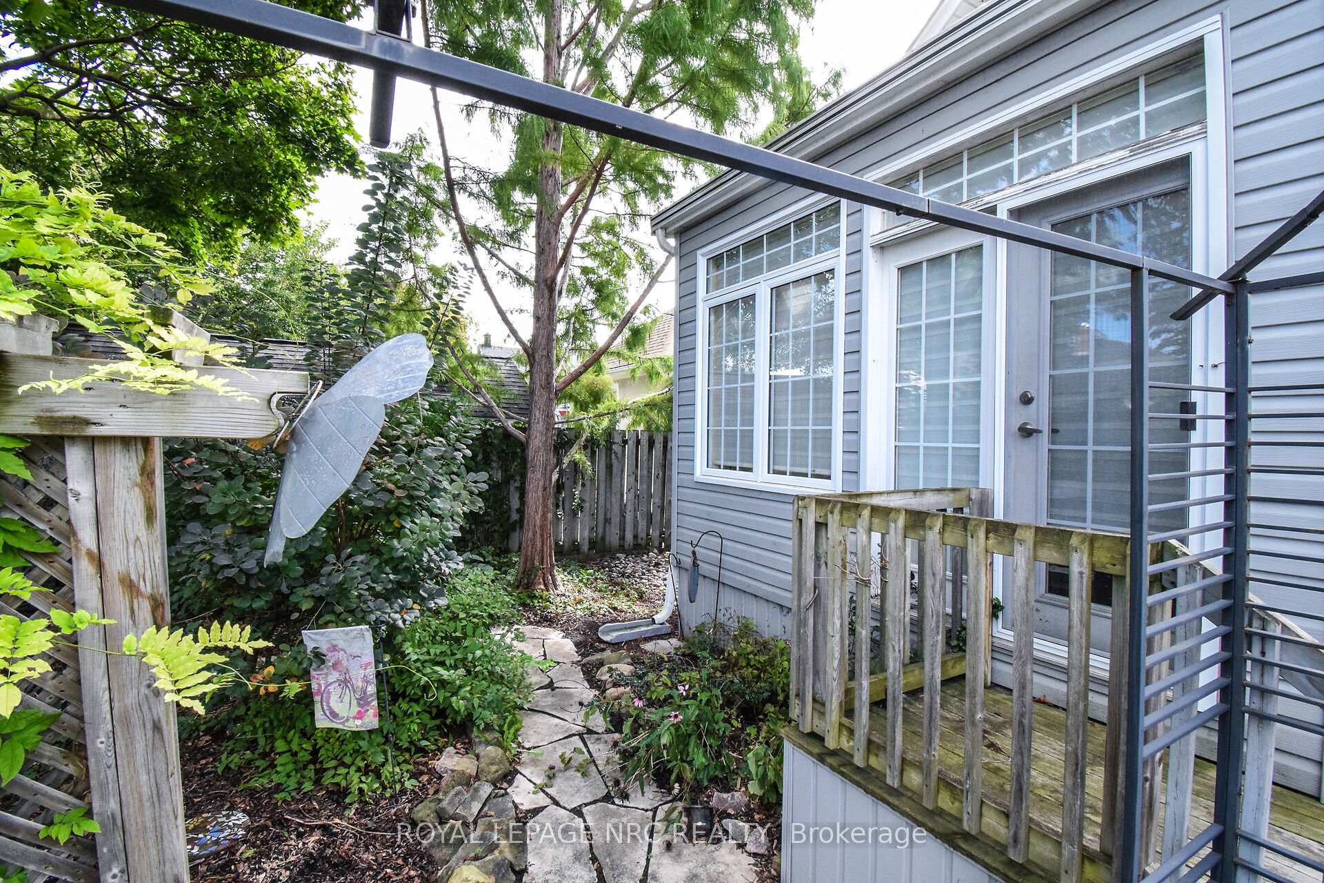 Photo 42 of 17 Trapnell Street, St. Catharines, E. Chester — HOMEH