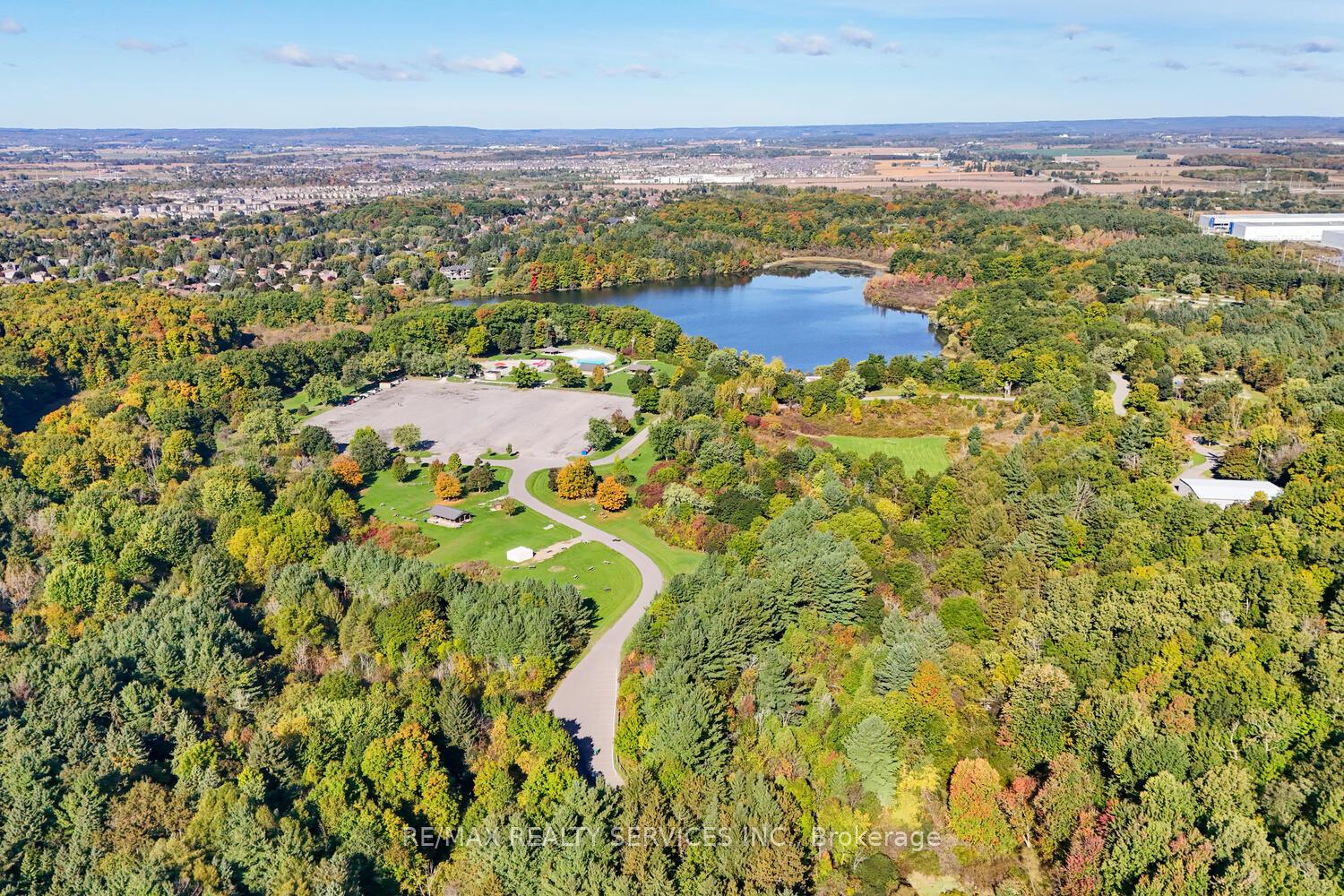 Photo 40 of 60 Rawling Crescent, Brampton, Heart Lake East — HOMEH